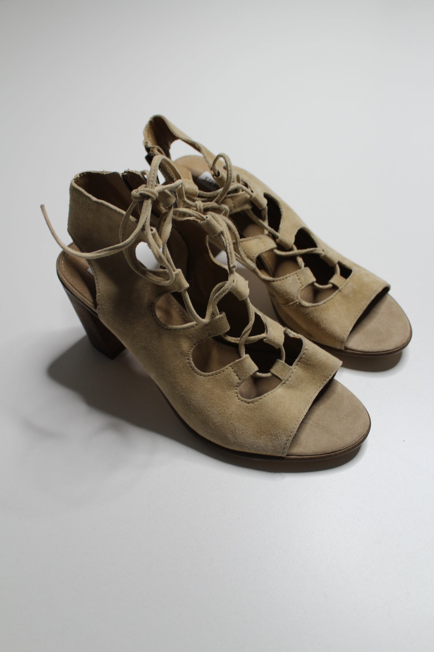 Steve Madden tan chunky block caged heels, size 8.5 (price reduced: was $40)