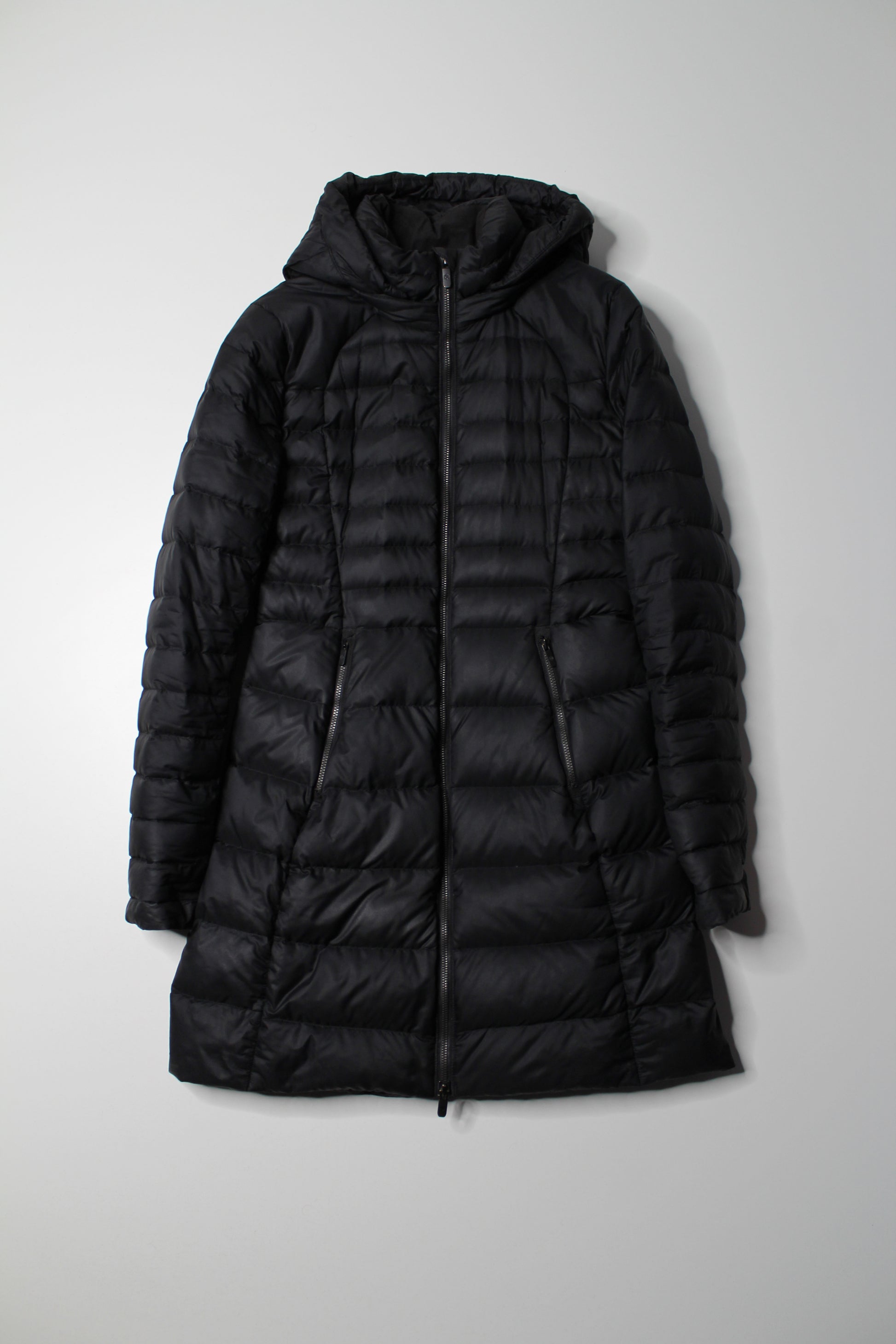 Lululemon black 'brave the cold' puffer jacket, size 4