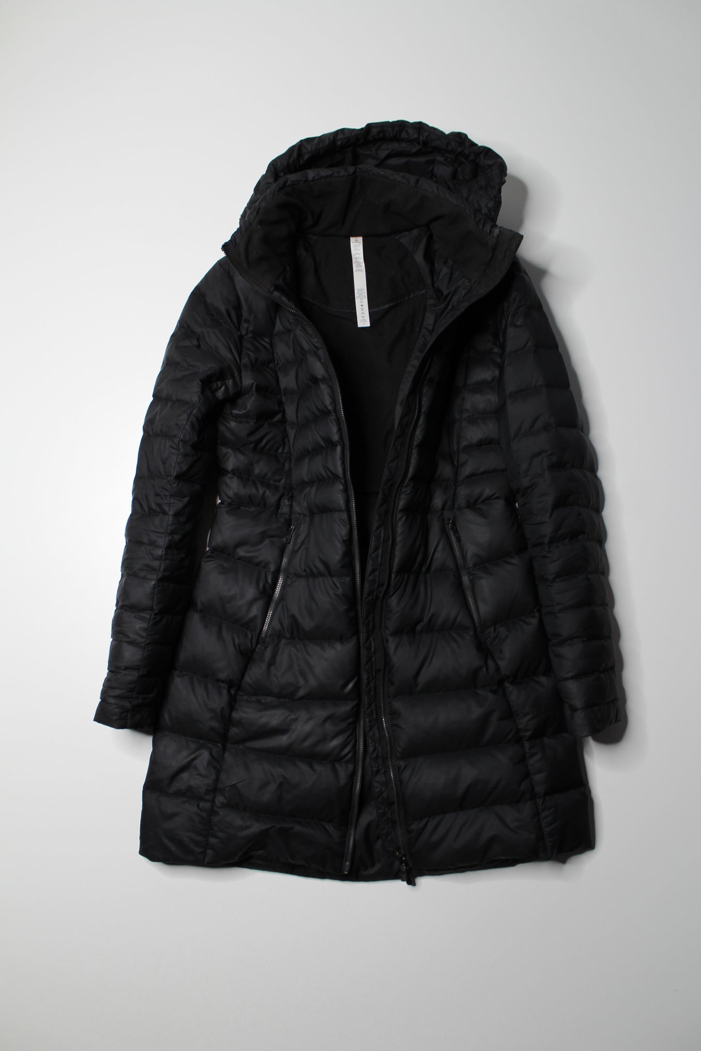 Lululemon black ‘brave the cold’ winter jacket, size 4