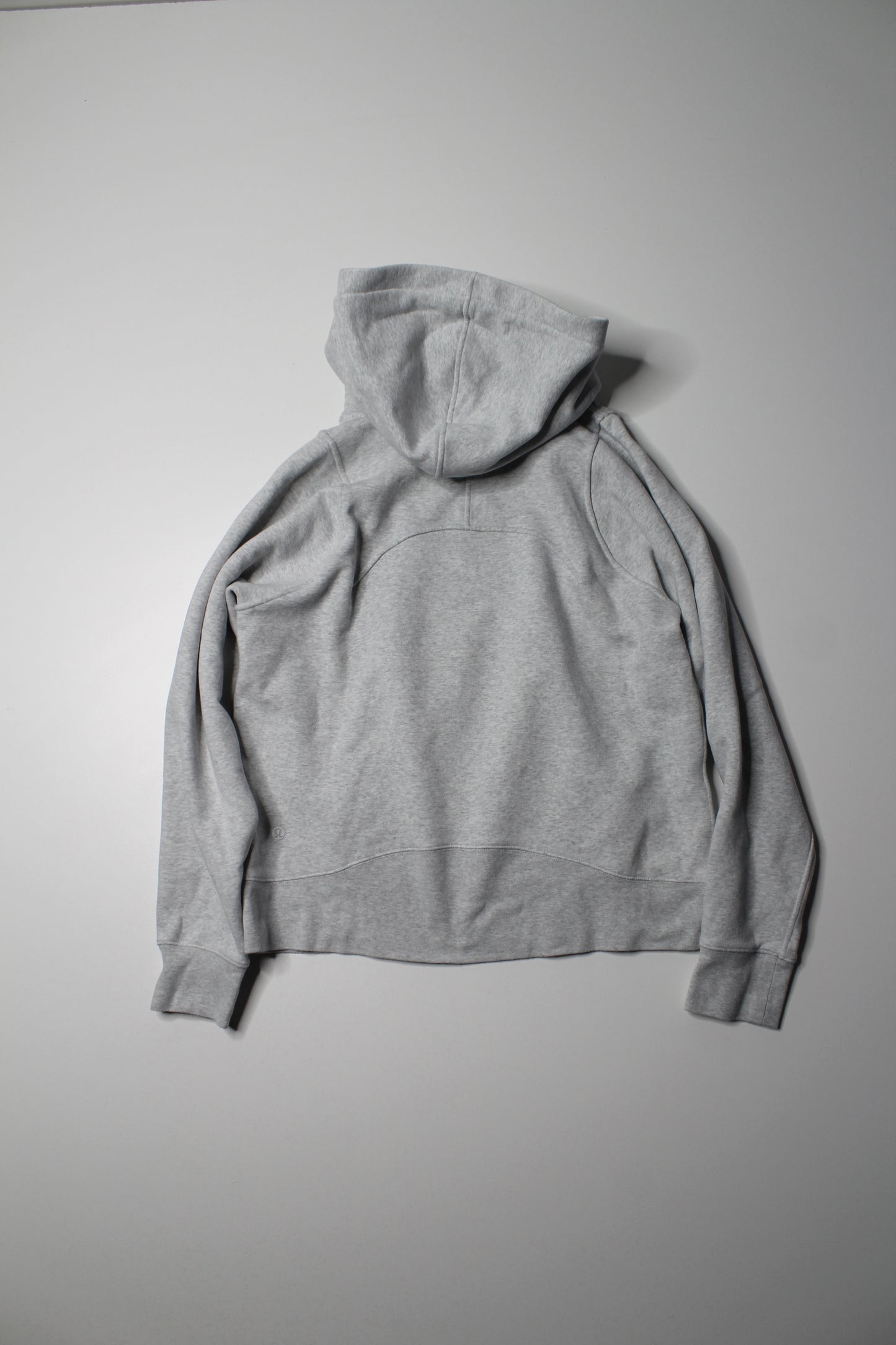 Lululemon heathered ultra light grey ‘loungeful’ hoodie, size 6