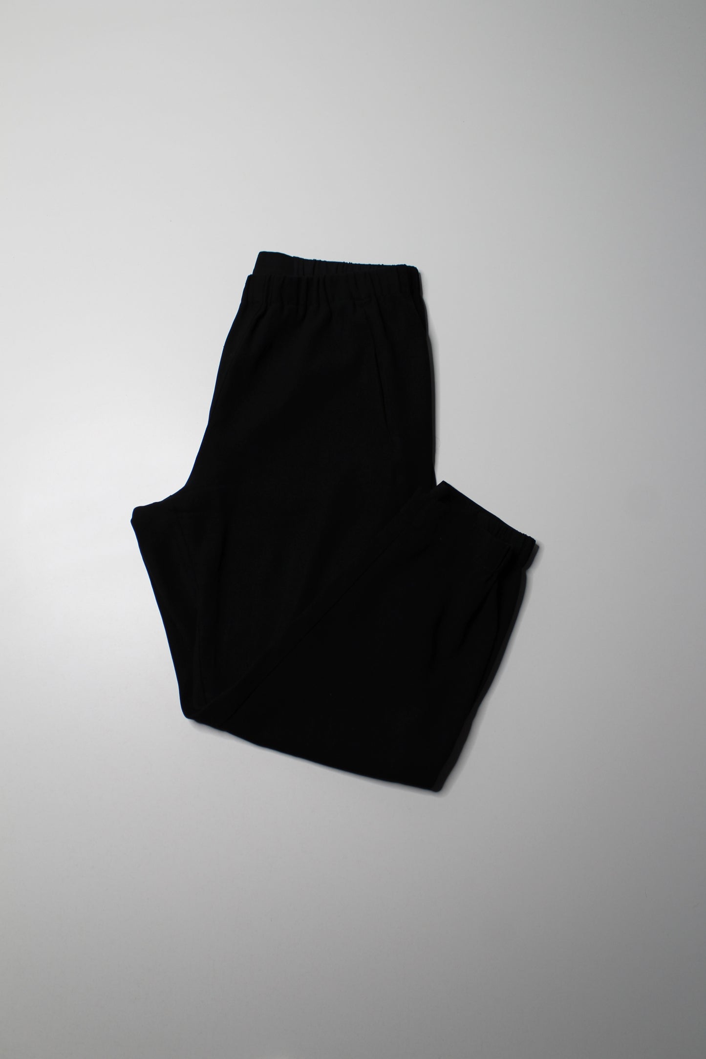 Aritzia Babaton black dress pant jogger, size medium *flaw (additional 50% off)