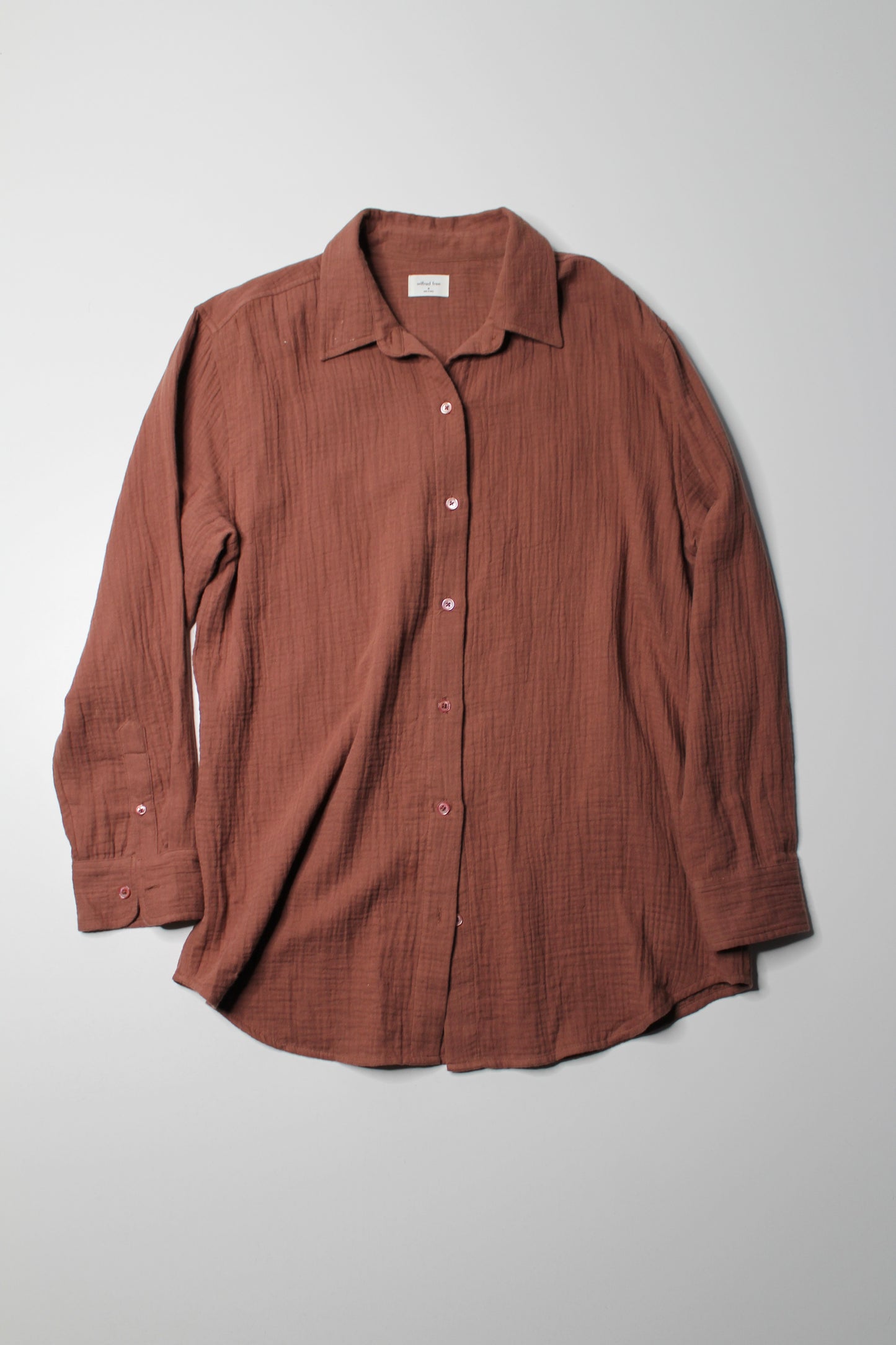 Aritzia Wilfred Free rust textured button up, size medium