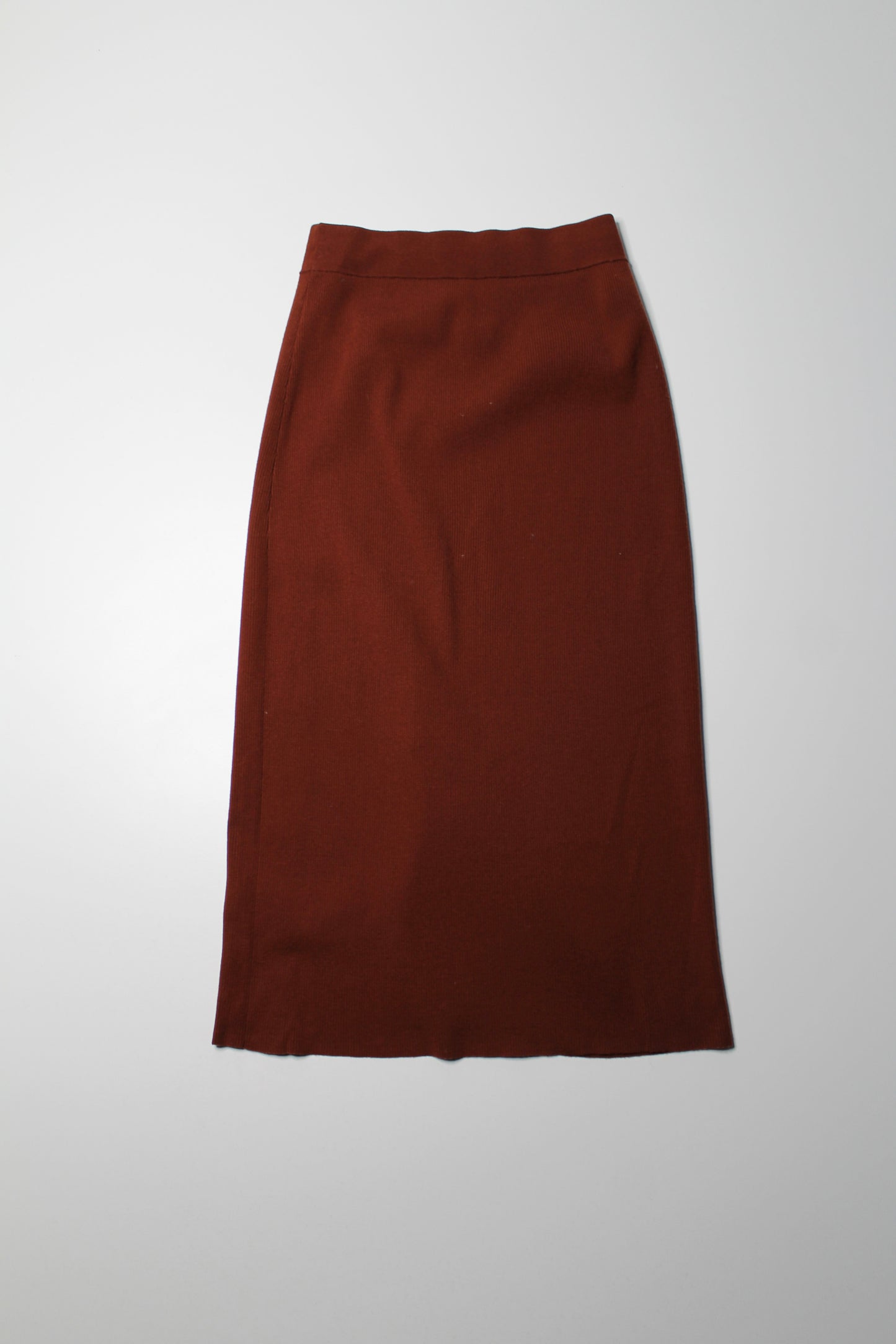 Aritzia Wilfred dark rust ribbed front side slit skirt, size large