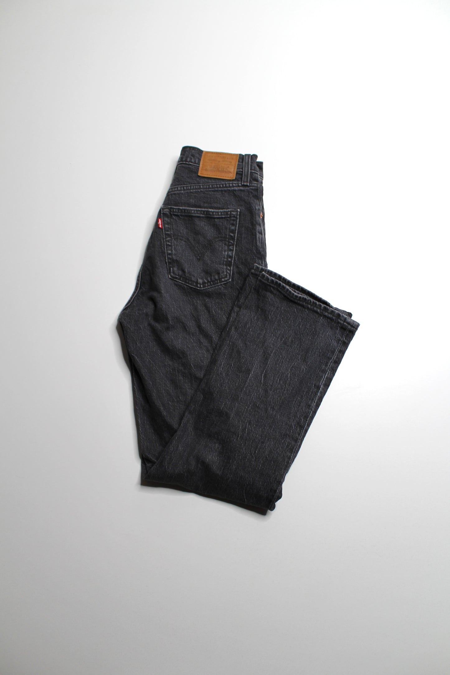 Levi's black wash 'ribcage straight ankle' jeans, size 26