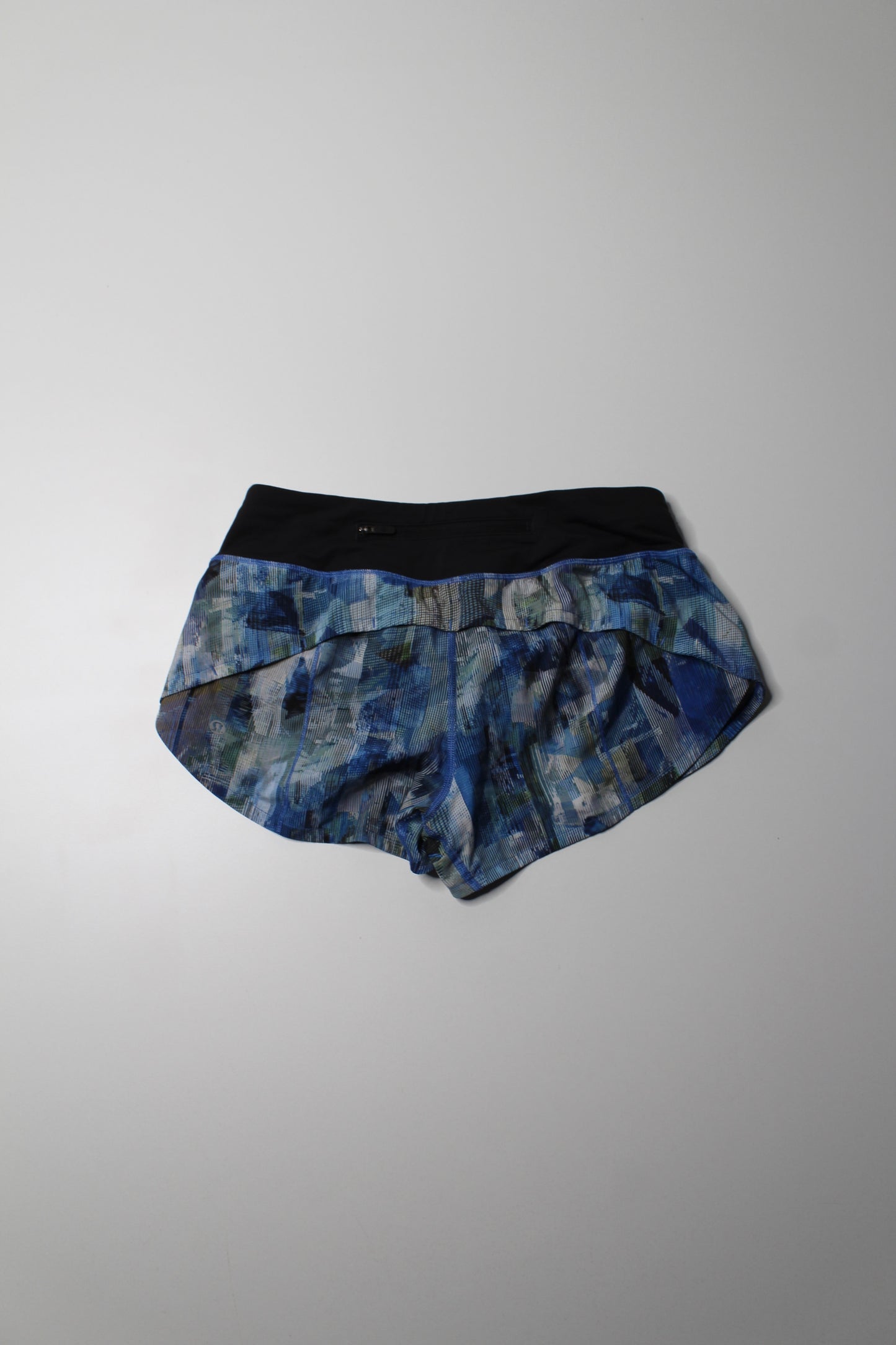 Lululemon sun dazed multi blue 'speed up' shorts, size 4 (2.5”)