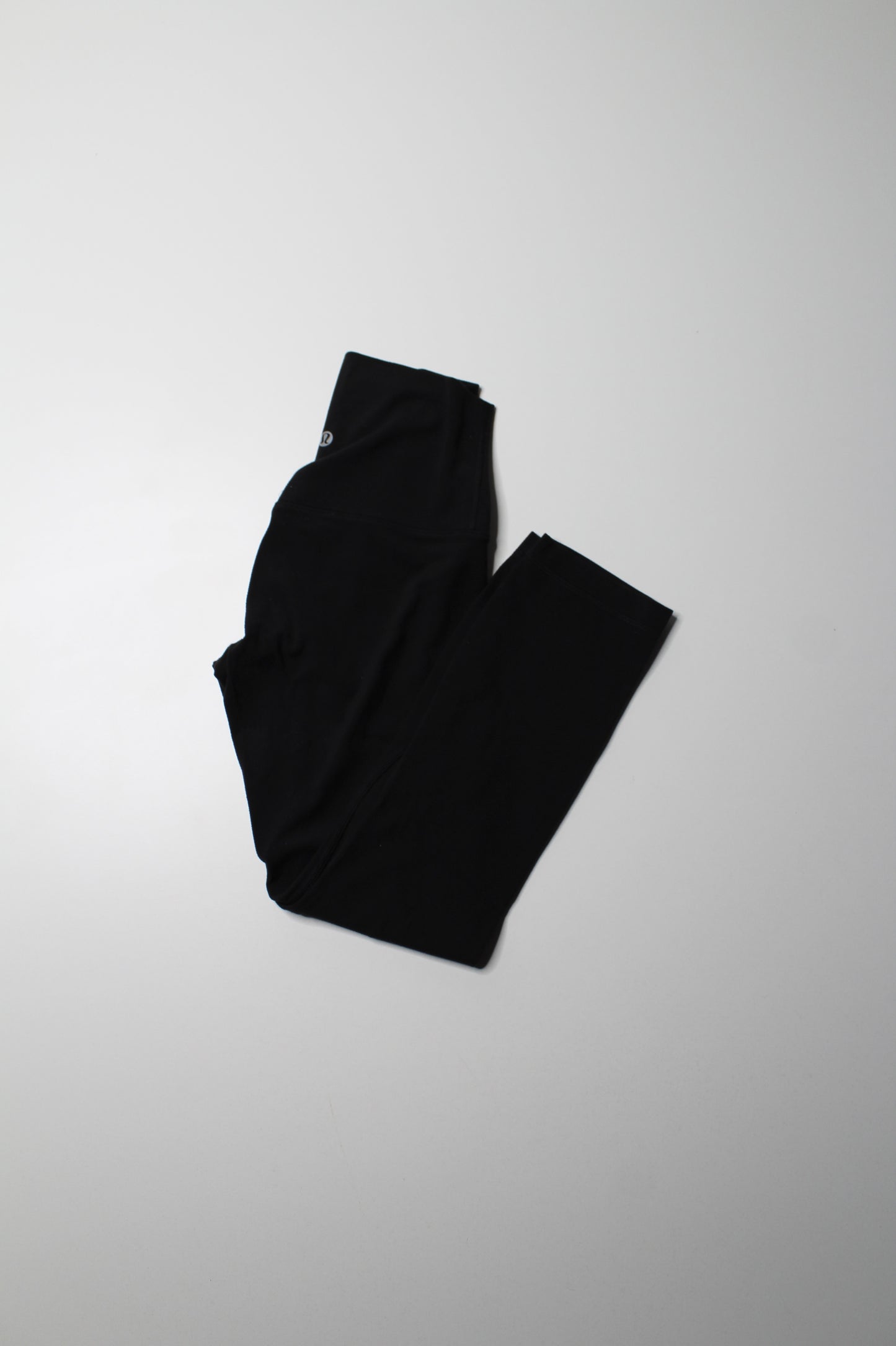 Lululemon black 'align' crop legging, size 2 (21")