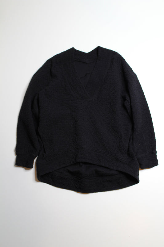 Lululemon black rippled v neck pullover sweater, size 4 (oversized fit) Fits 4-8)(price reduced: was $48)