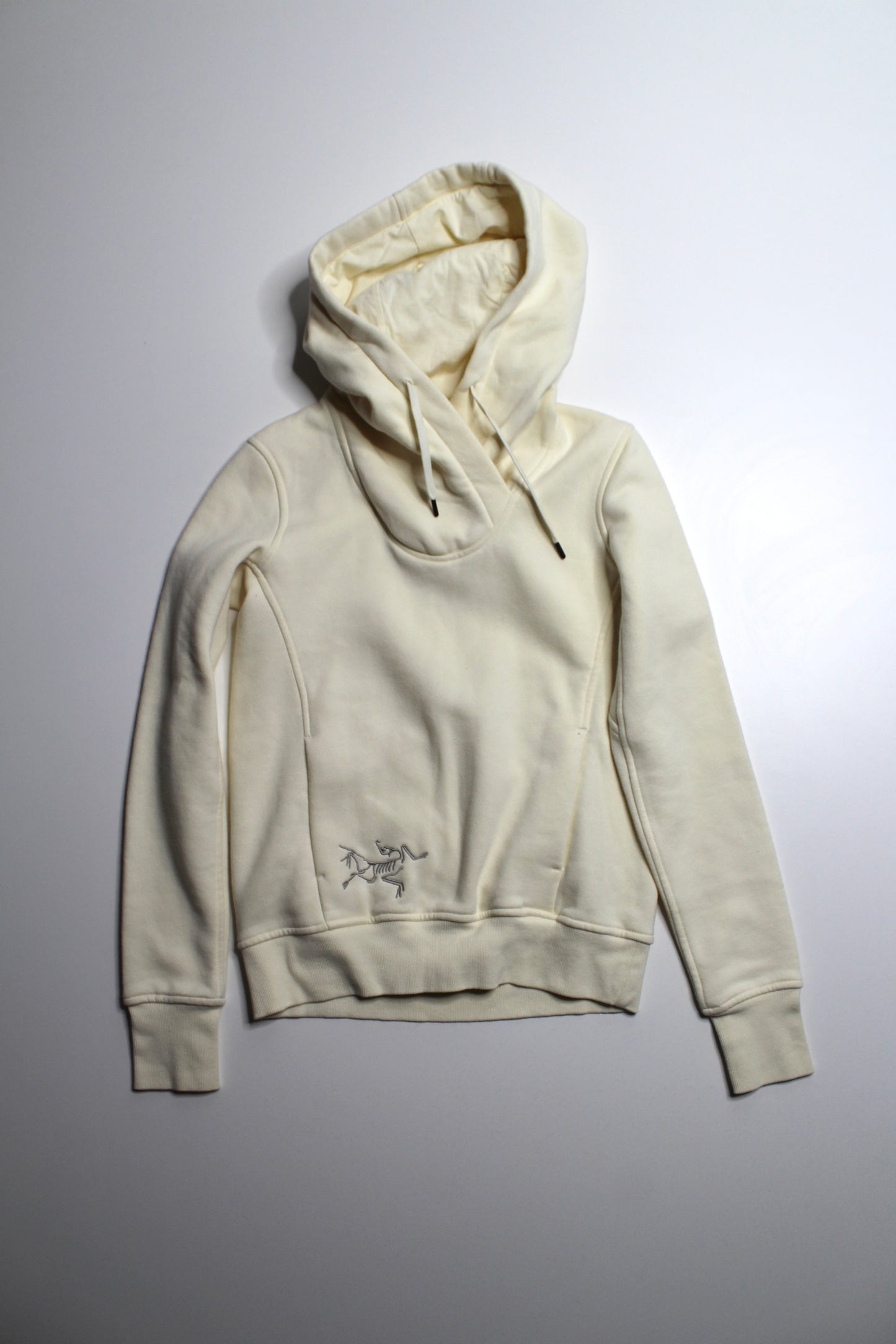 Arc’teryx cream hoodie, size small (relaxed fit)