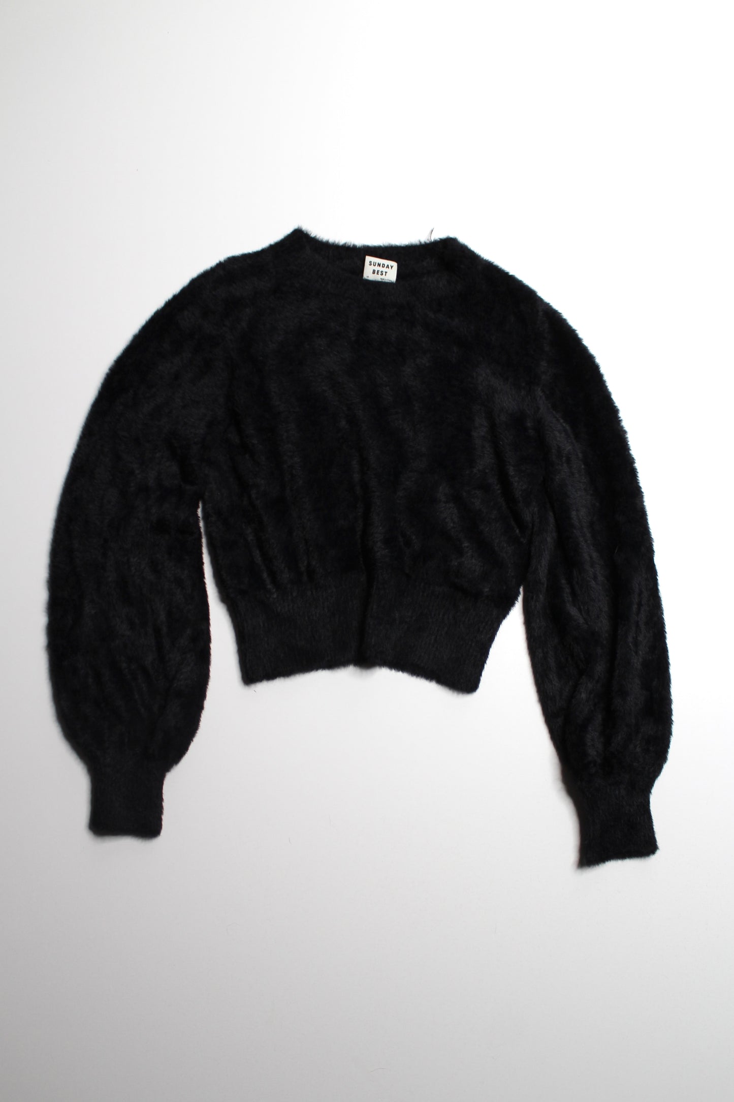 Aritzia Aritzia Sunday Best black ‘ramona’ fuzzy cropped sweater, size xs
