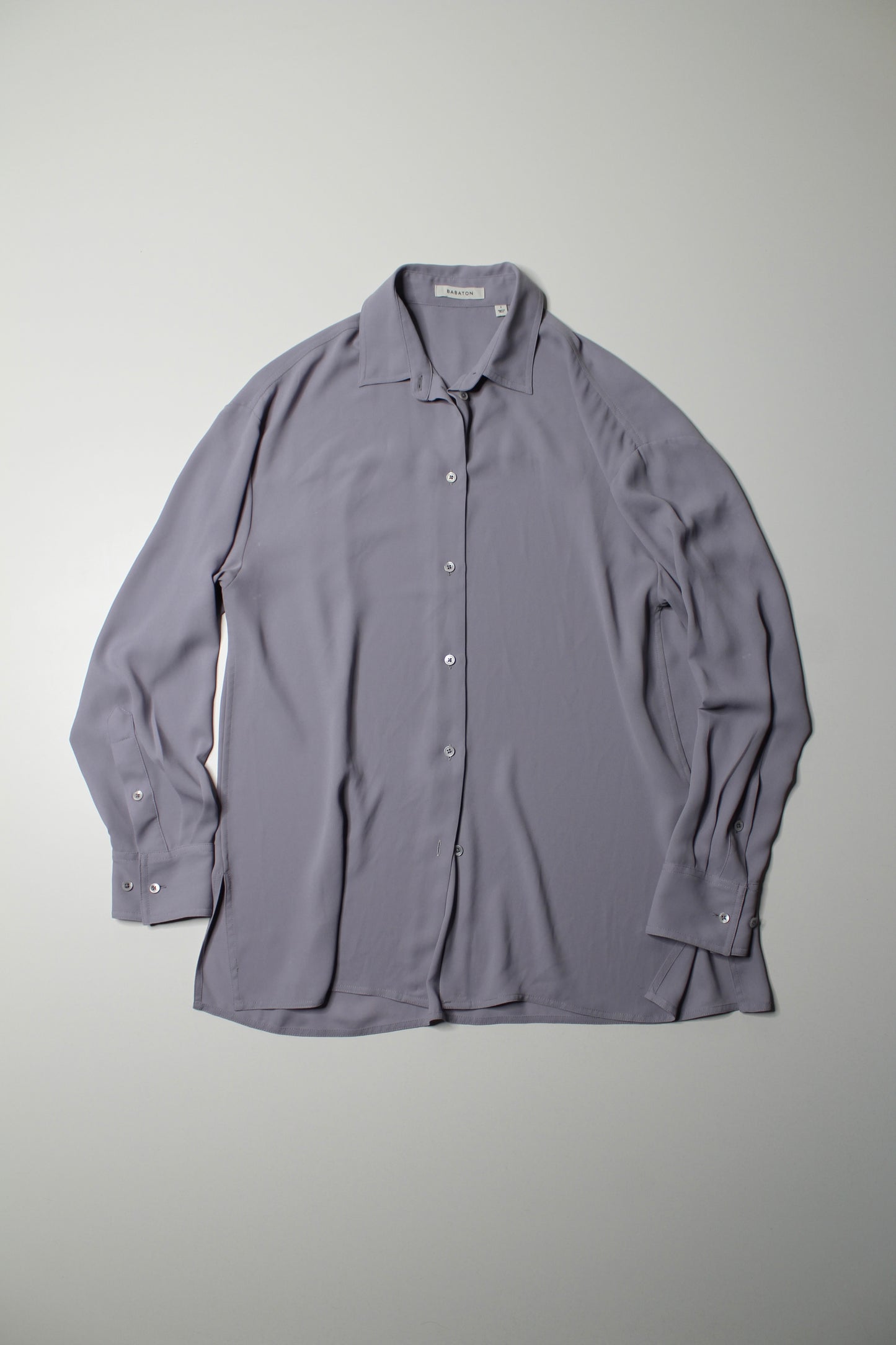 Aritzia Babaton light purple ‘kearney’ blouse, size 1 (size small) loose fit