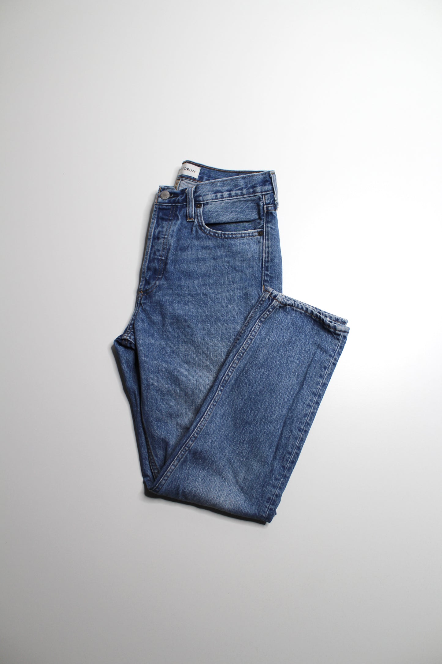 Aritzia Denim forum  'ex boyfriend' jeans, size 28