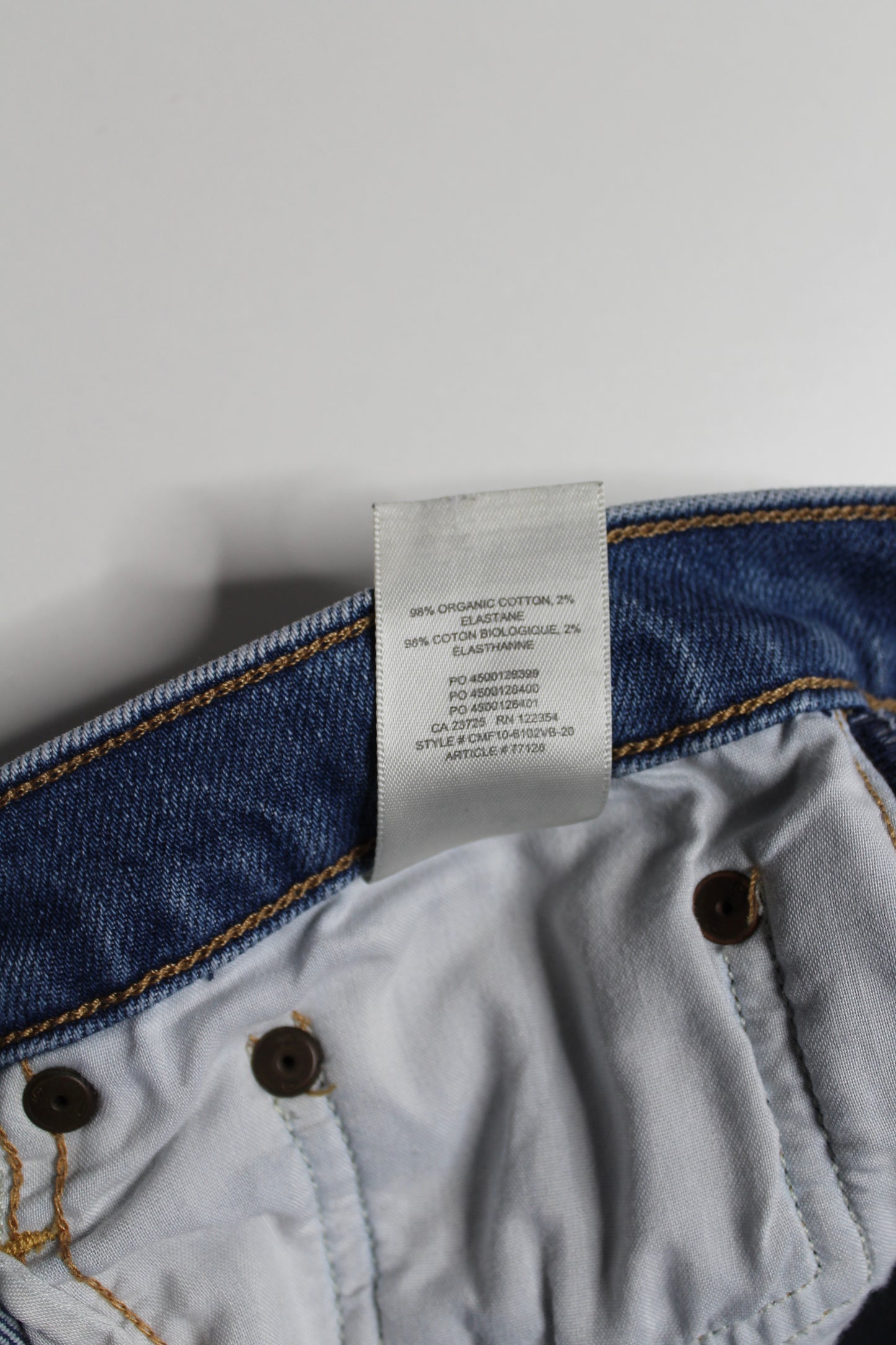 Aritzia Denim Forum distressed 'Yoko high rise slim' jeans, size 28