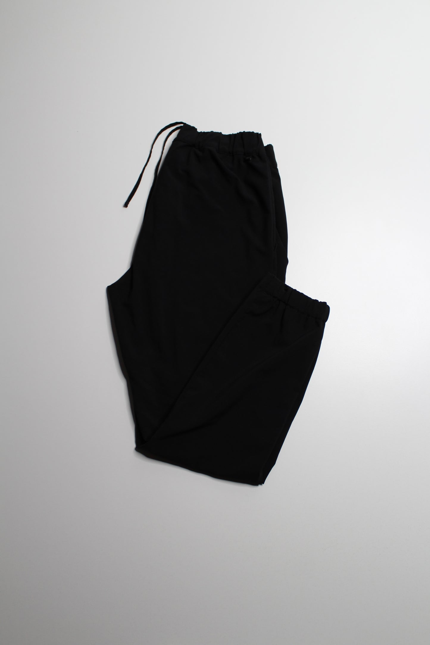 MEC black lightweight wind resistant joggers, size 6