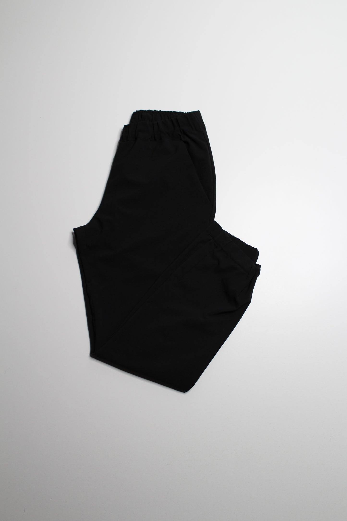 MEC black lightweight wind resistant joggers, size 6