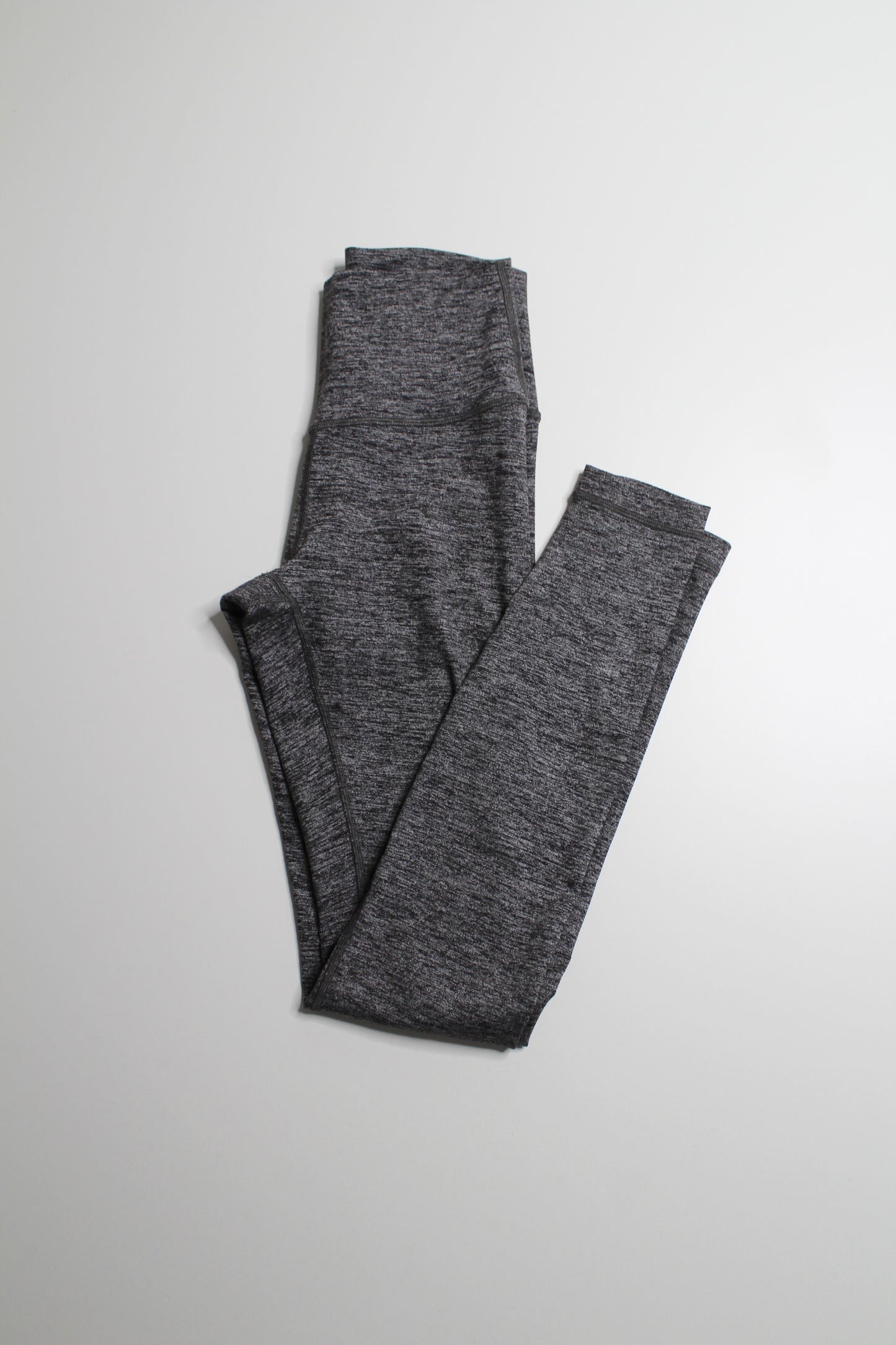 Lululemon heathered black (grey) wunder under high-rise tight, size 4 (28”)