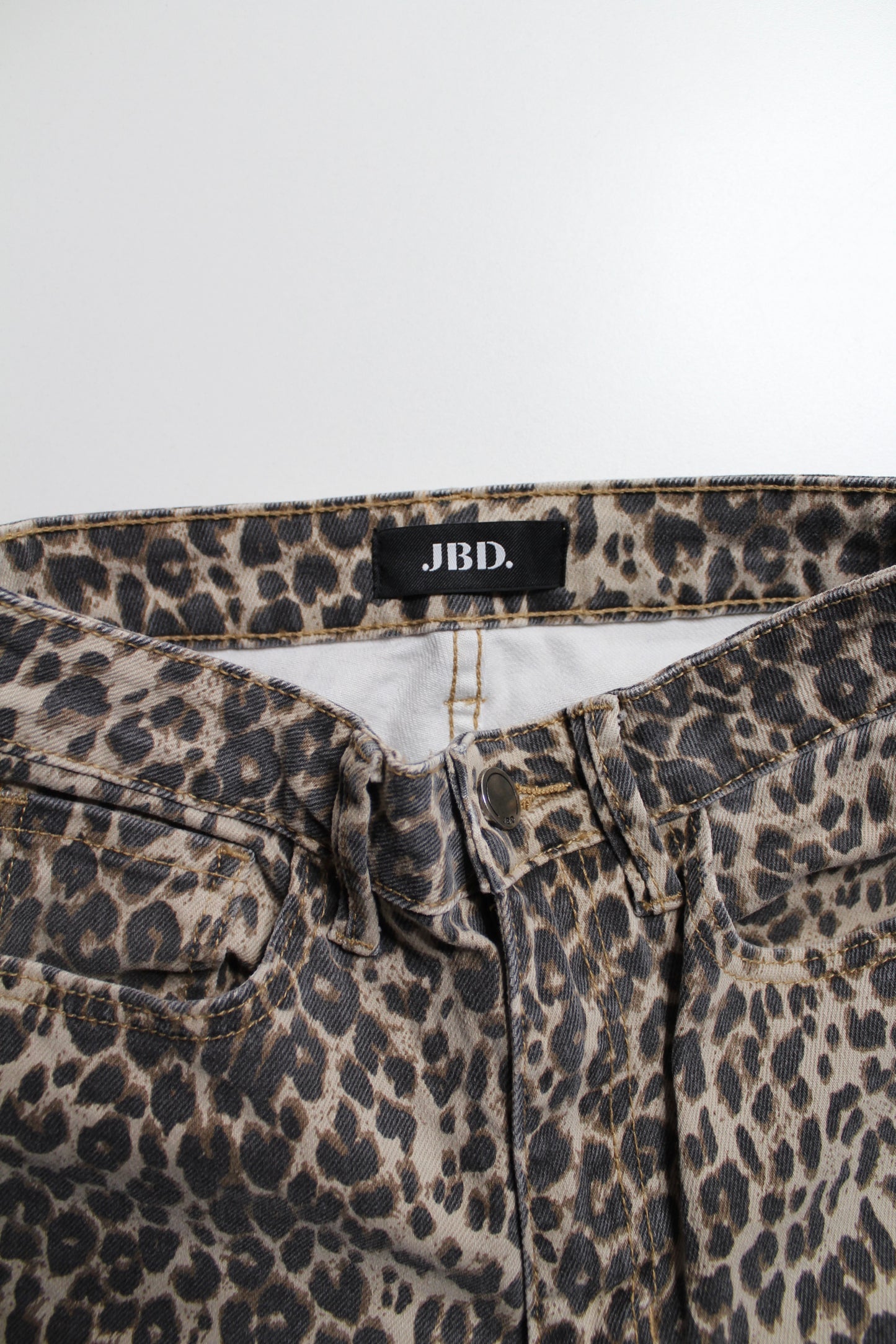 JBD high rise leopard straight leg denim jeans, size 24 (fits 24/25) (sale: was $40)