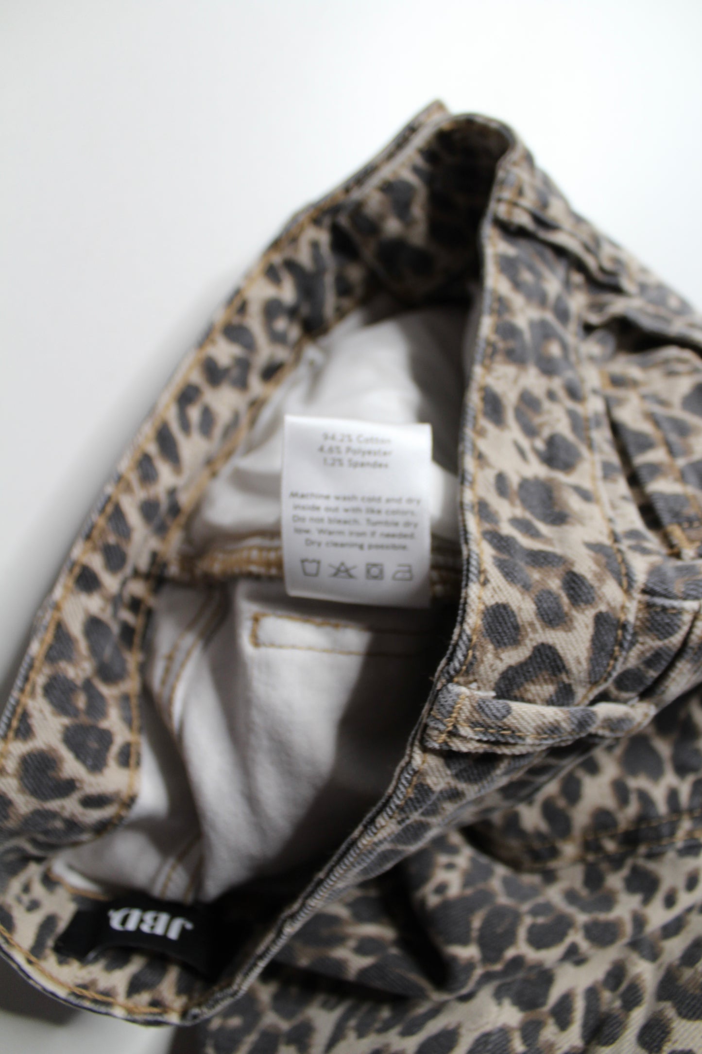 JBD high rise leopard straight leg denim jeans, size 24 (fits 24/25) (sale: was $40)