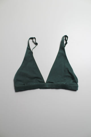 Lululemon green wundermost triangle bralette, no size. Fits like size 8 (medium) *A-D cup