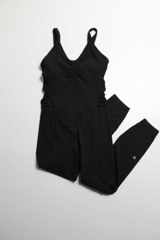 Lululemon black ruched yoga bodysuit, size 8 (25”)