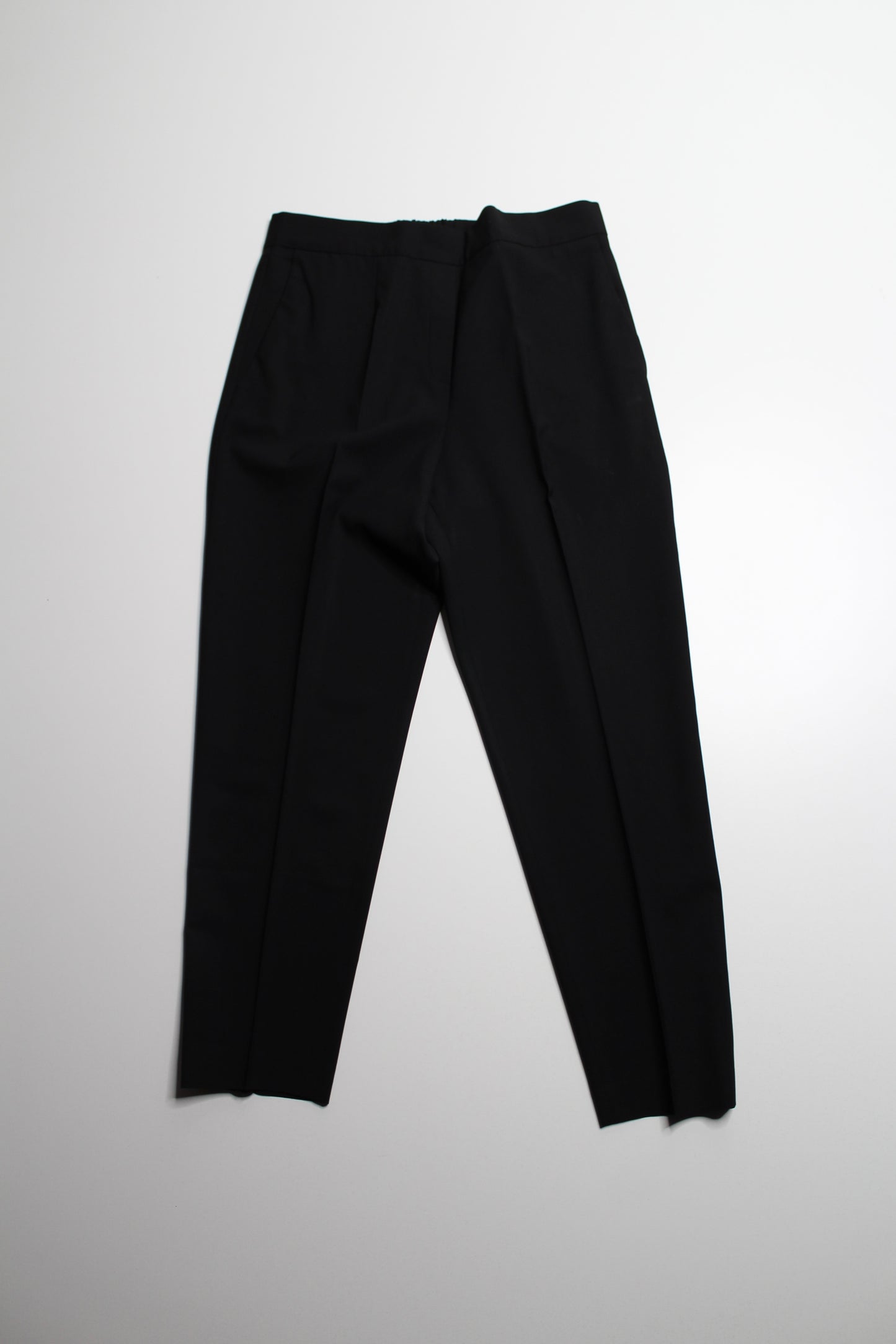 Aritzia Babaton black dress pant, size 8 (medium)
