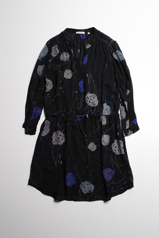 Aritzia Collection: Size Large Belle Boutique Consignment Aritzia Collection: Size Large Belle Boutique Consignment