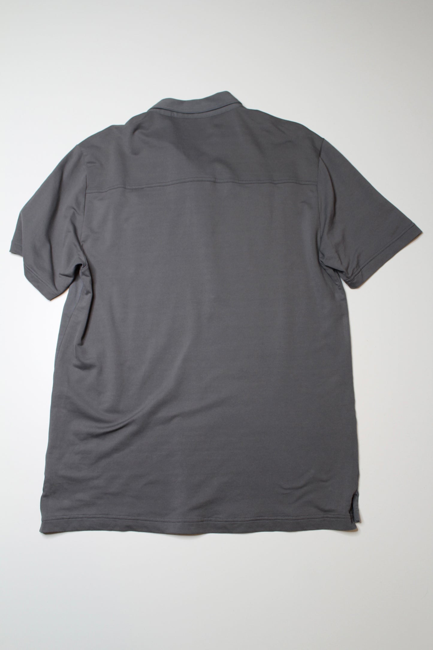 Mens Travis Mathew golf short sleeve, size large (price reduced: was $30)