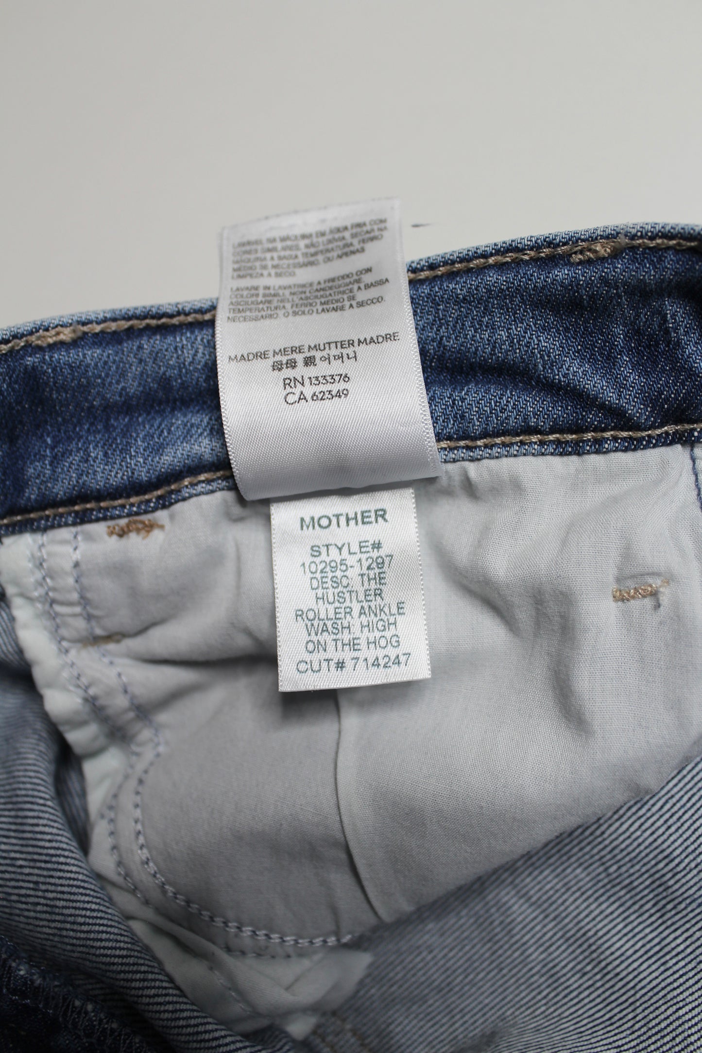 Mother high on the hog ‘the hustler roller ankle’ jeans, size 28 (28")