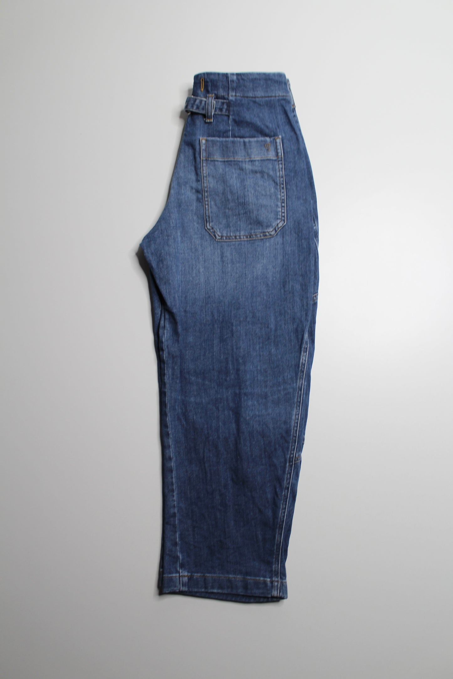 Anthropologie Pilcro barrel leg jeans, size 27