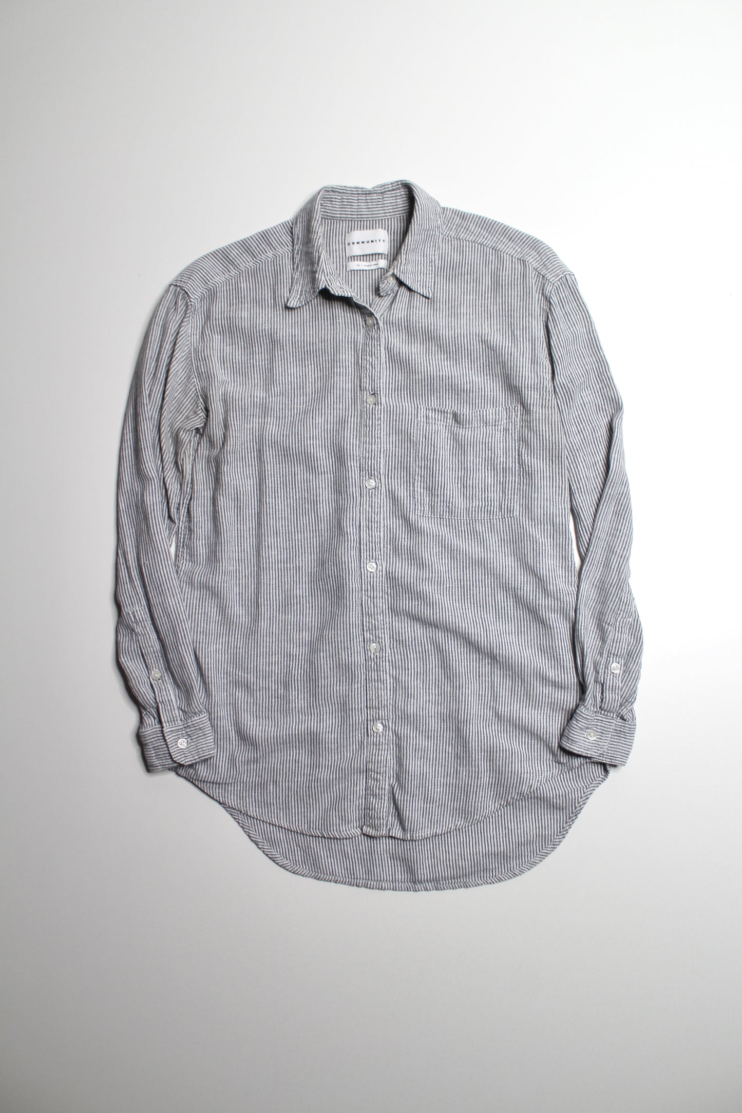 Aritzia Community striped button down long sleeve, size xs (relaxed fit)