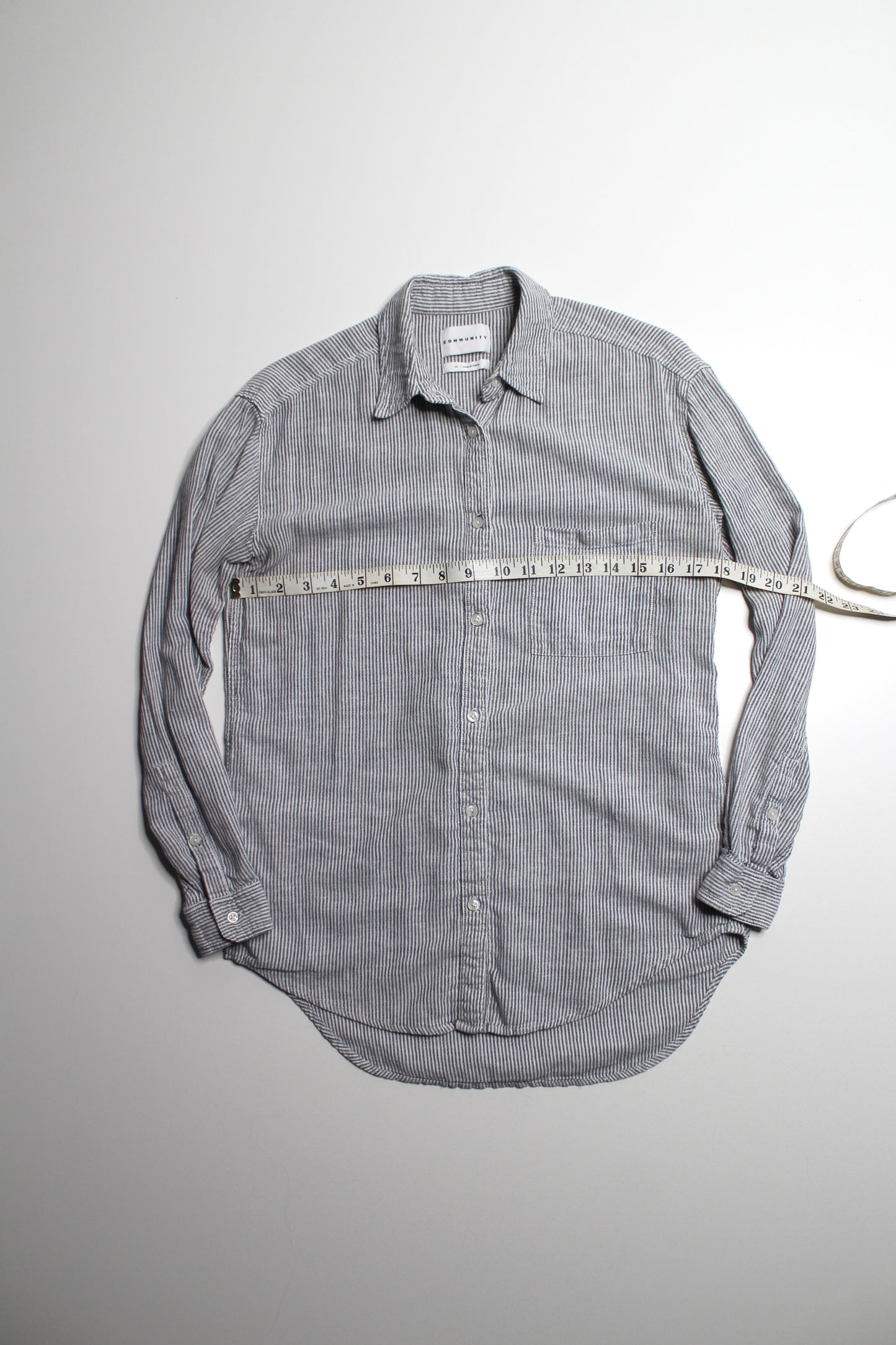 Aritzia Community striped button down long sleeve, size xs (relaxed fit)