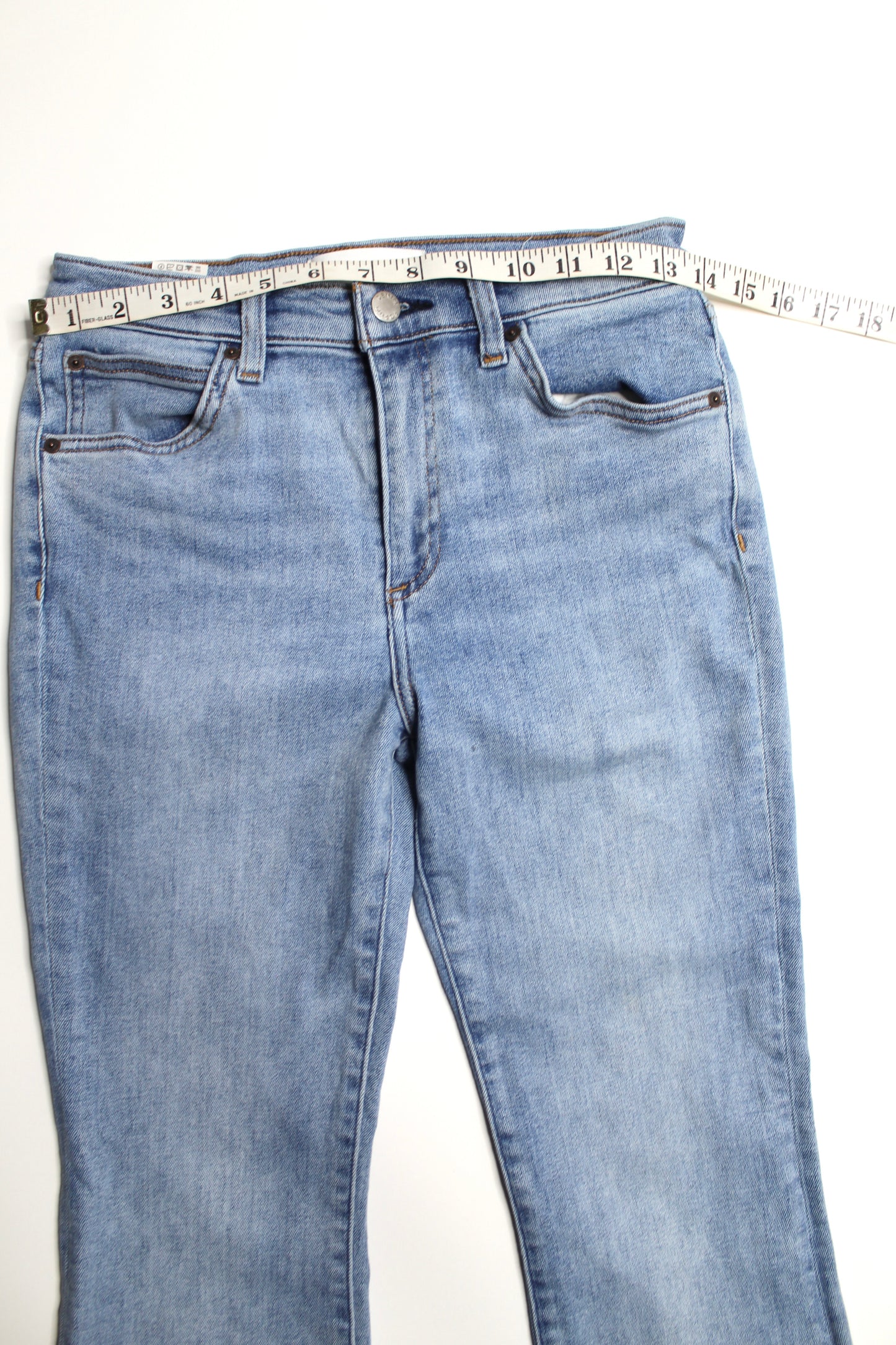Aritzia Denim Forum 'donna mid rise flare' jeans, size 28 (30L)