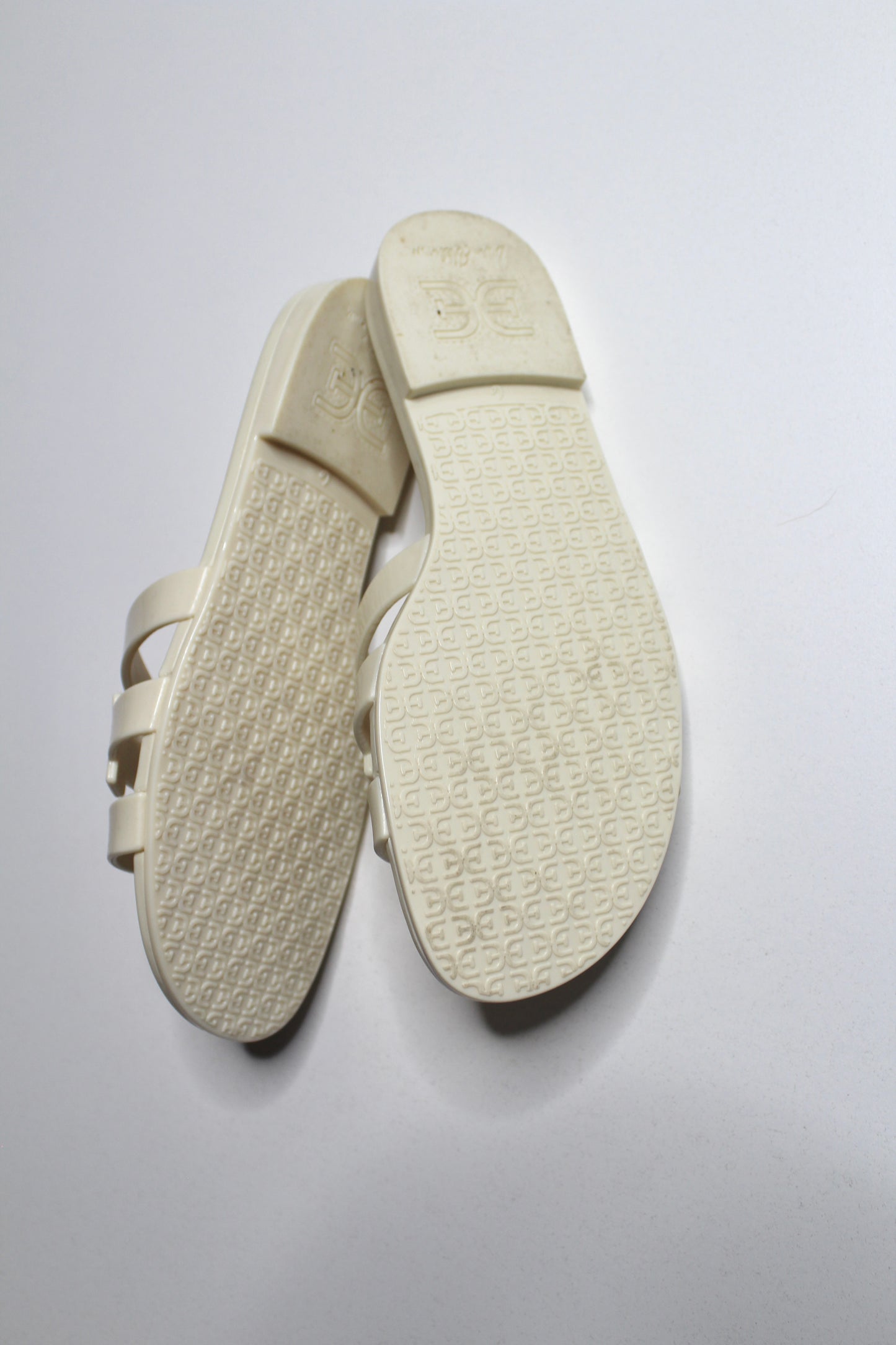 Sam Edelman ivory 'bay jelly' sandals, size 6 (fits like 6.5)