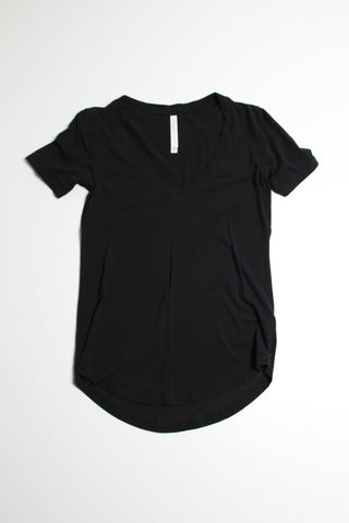 Aritzia babaton the group black foundation t shirt, size xxs 
