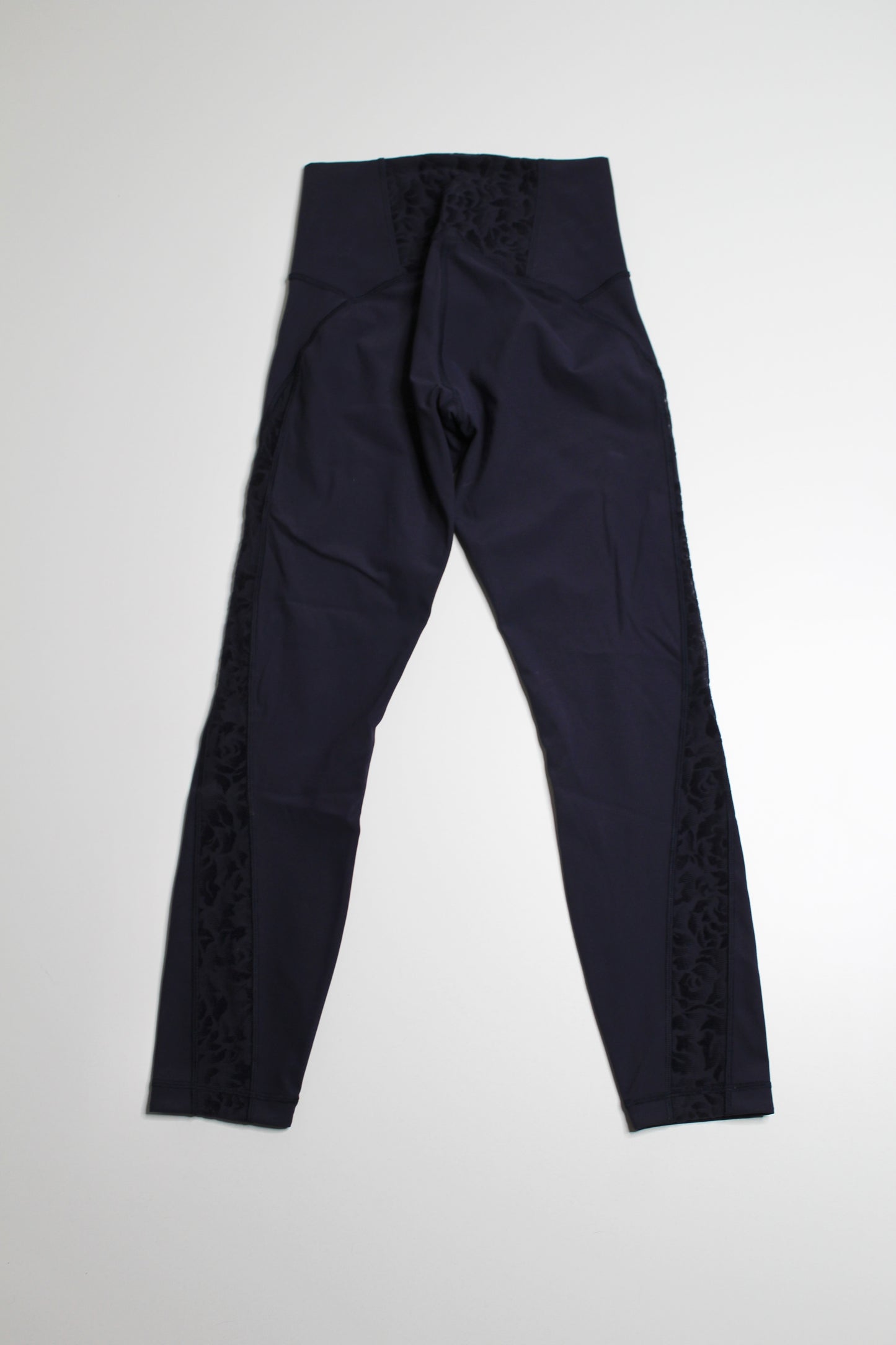 Lululemon midnight navy flocked meant to move 7/8 tight, size 6 *new without tags