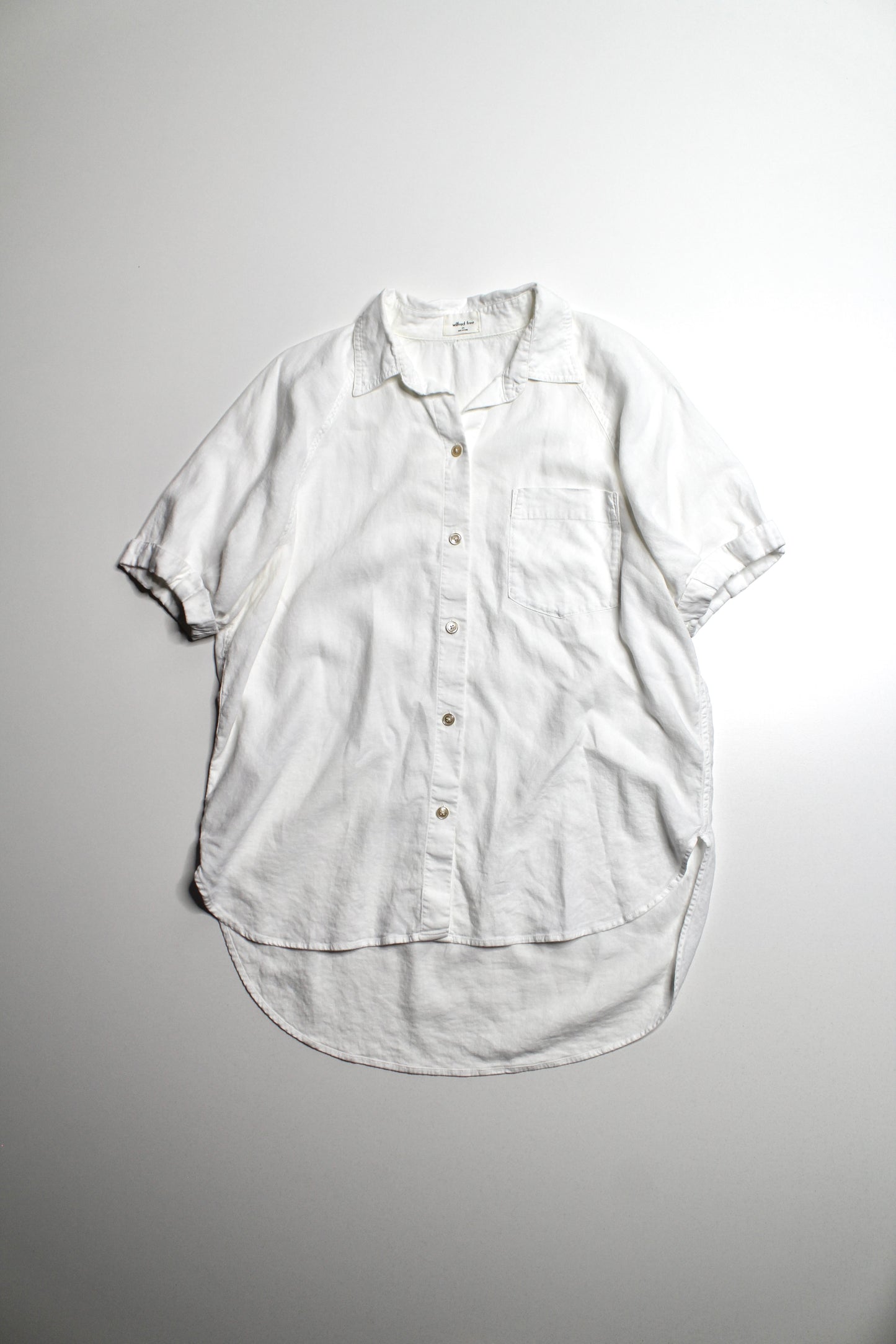 Aritzia Wilfred white button down short sleeve, size xs (relaxed fit)