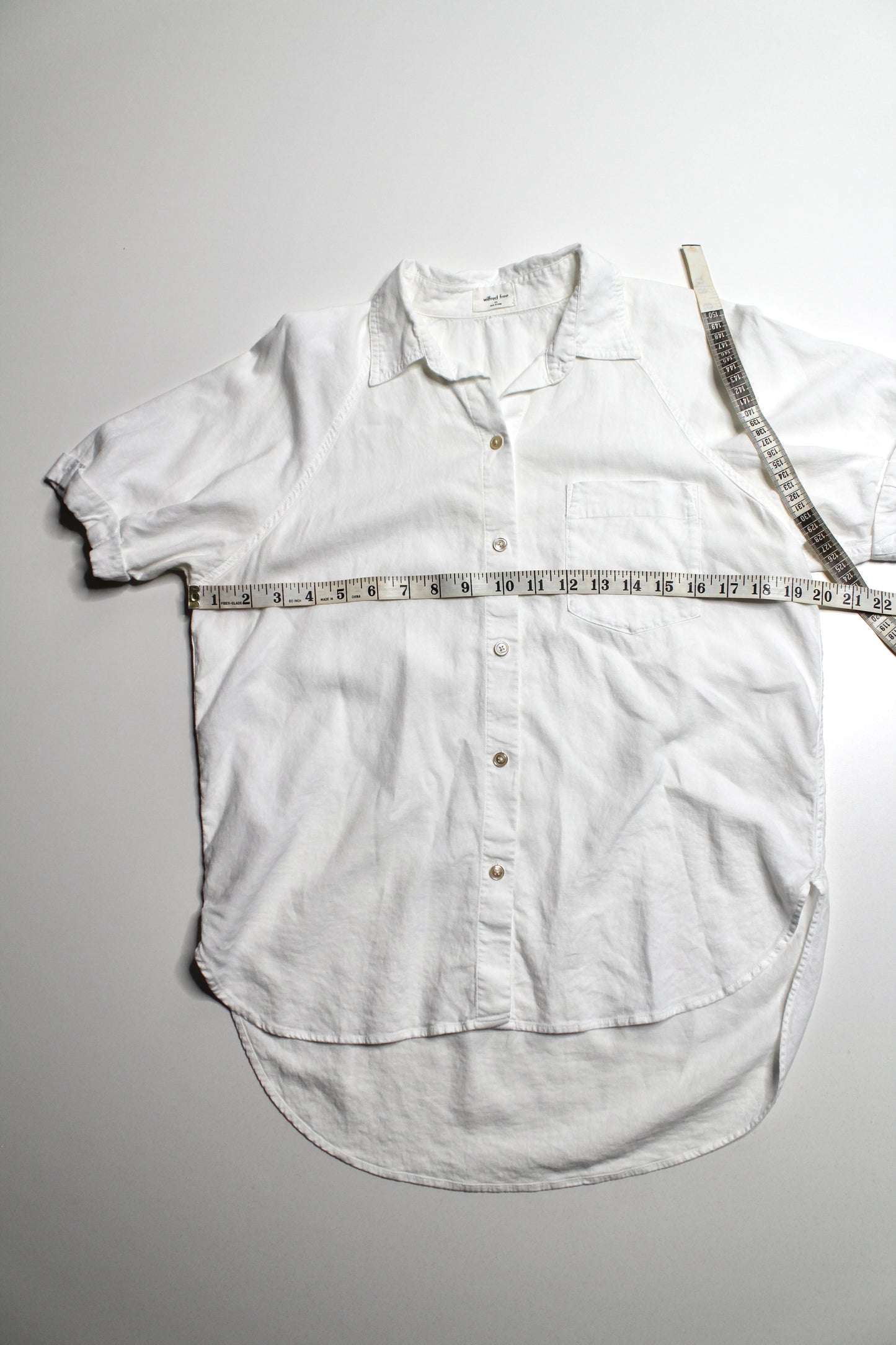 Aritzia Wilfred white button down short sleeve, size xs (relaxed fit)