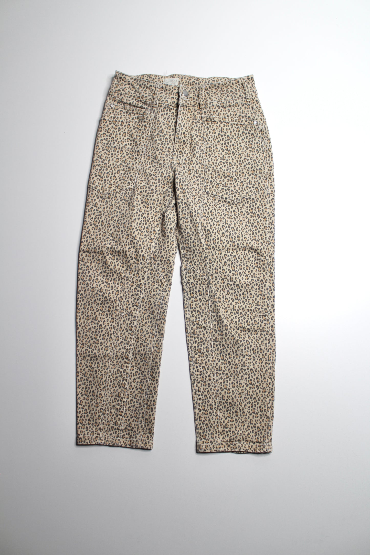 Anthropologie Pilcro cheetah print straight leg jeans, no size. Fits like 27/28 (sale: was $48)
