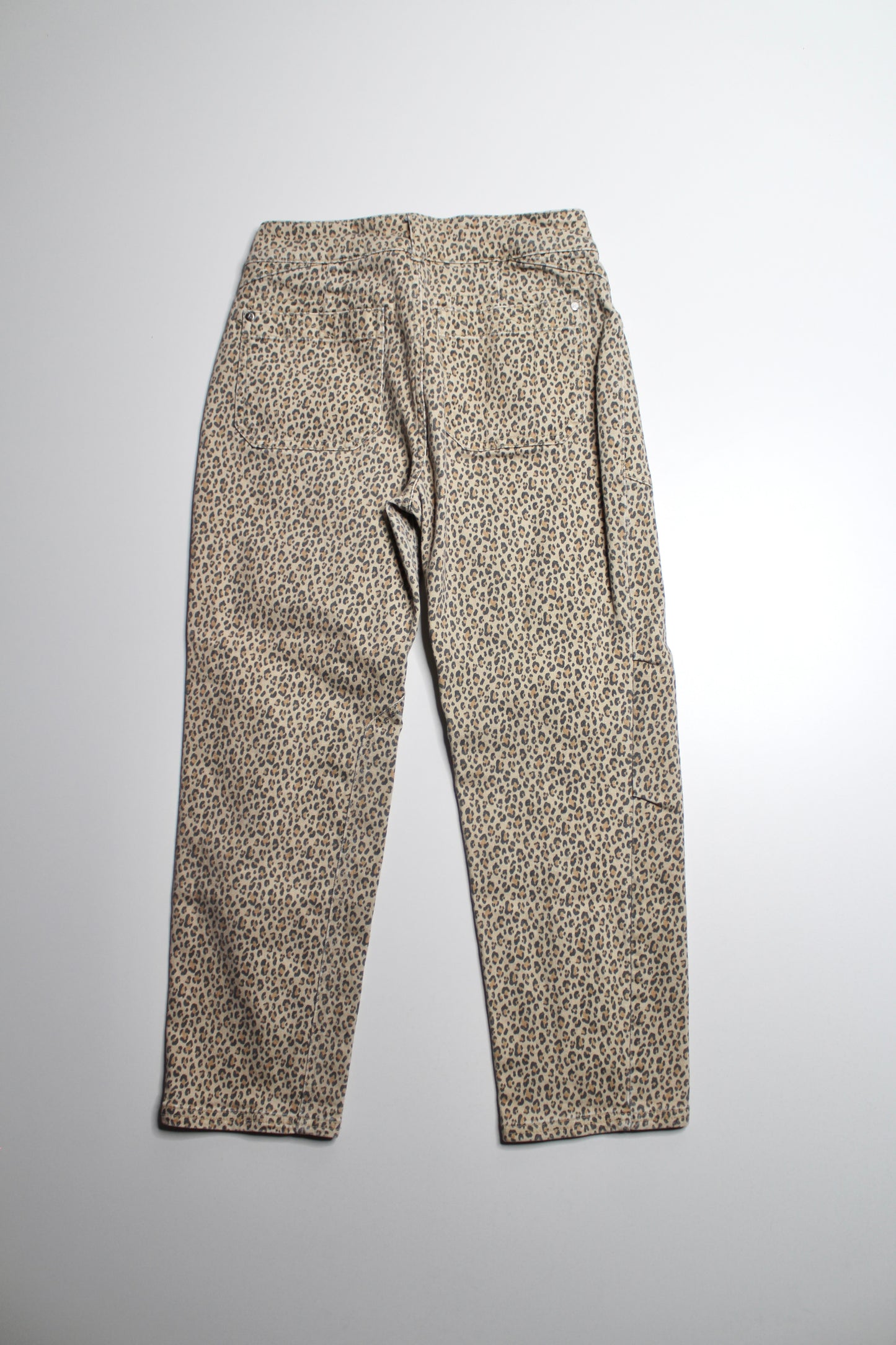 Anthropologie Pilcro cheetah print straight leg jeans, no size. Fits like 27/28 (sale: was $48)