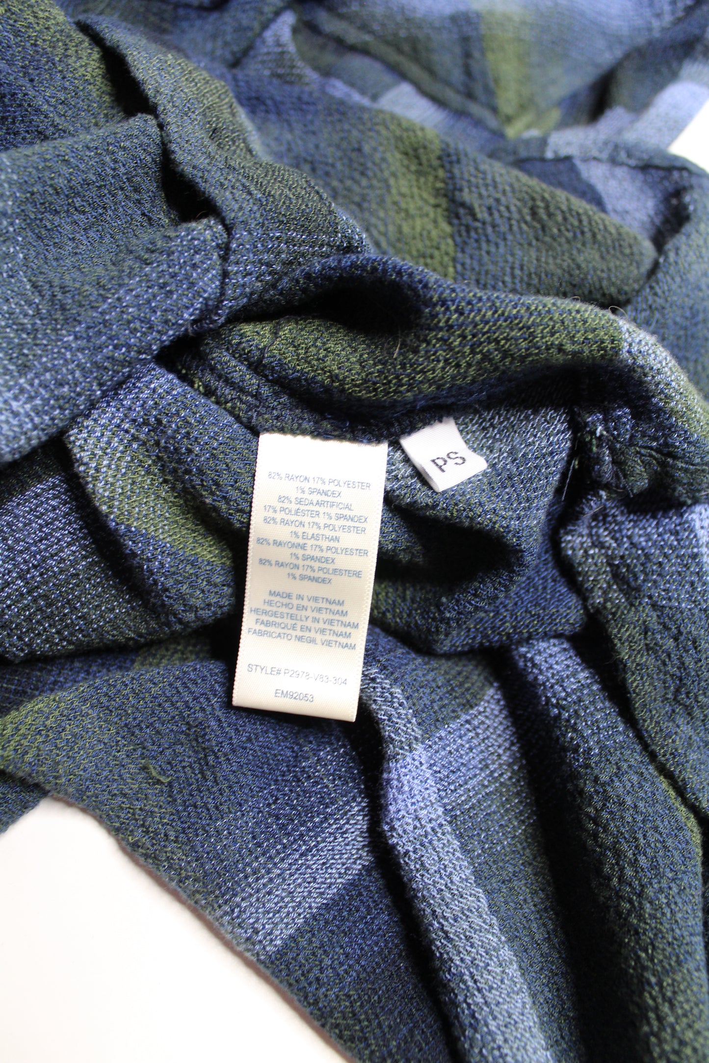 Anthropologie Cloth & Stone blue plaid button down long sleeve, size small (relaxed fit)