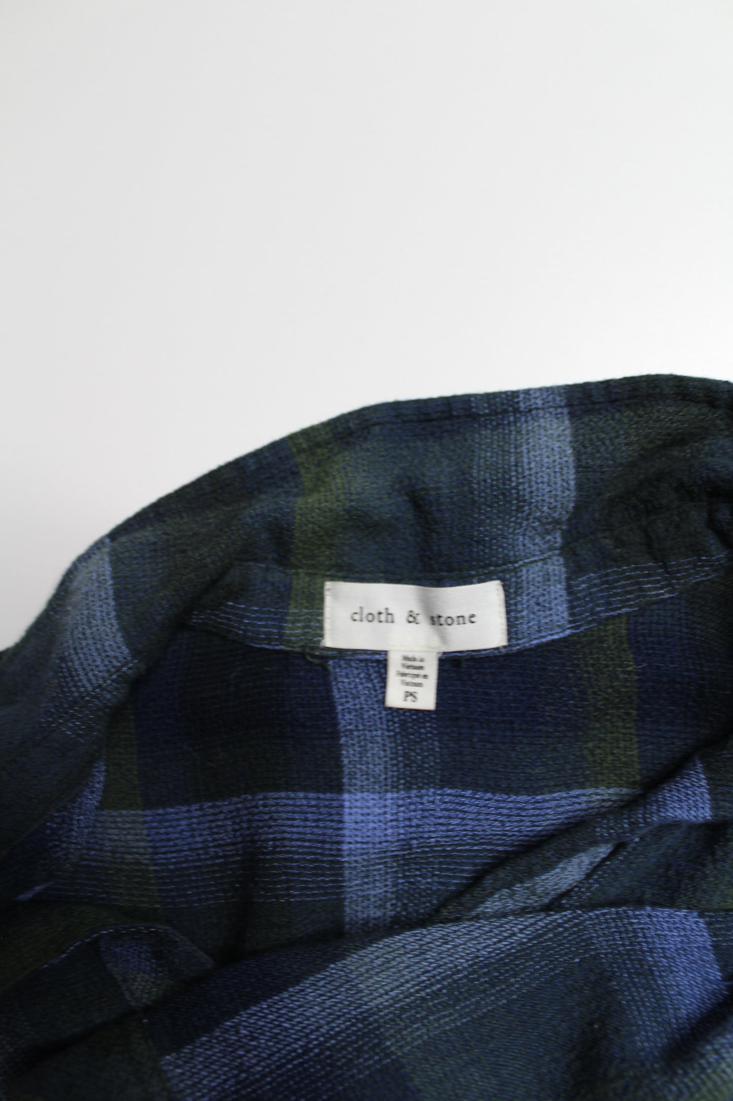 Anthropologie Cloth & Stone blue plaid button down long sleeve, size small (relaxed fit)