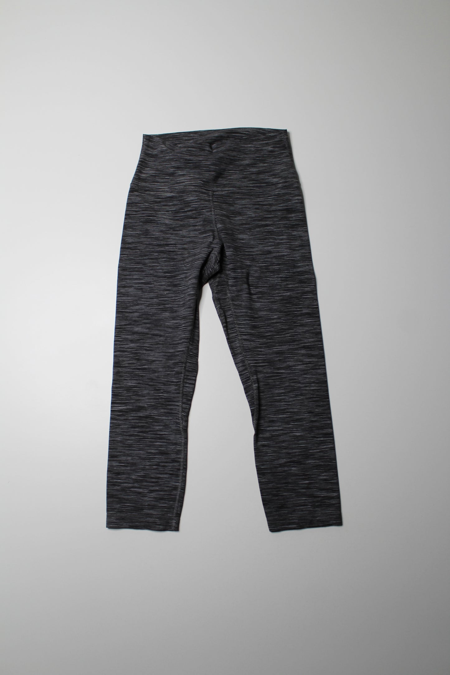 Lululemon wee are from space stripe ‘align’ crop legging, size 6 (21”)