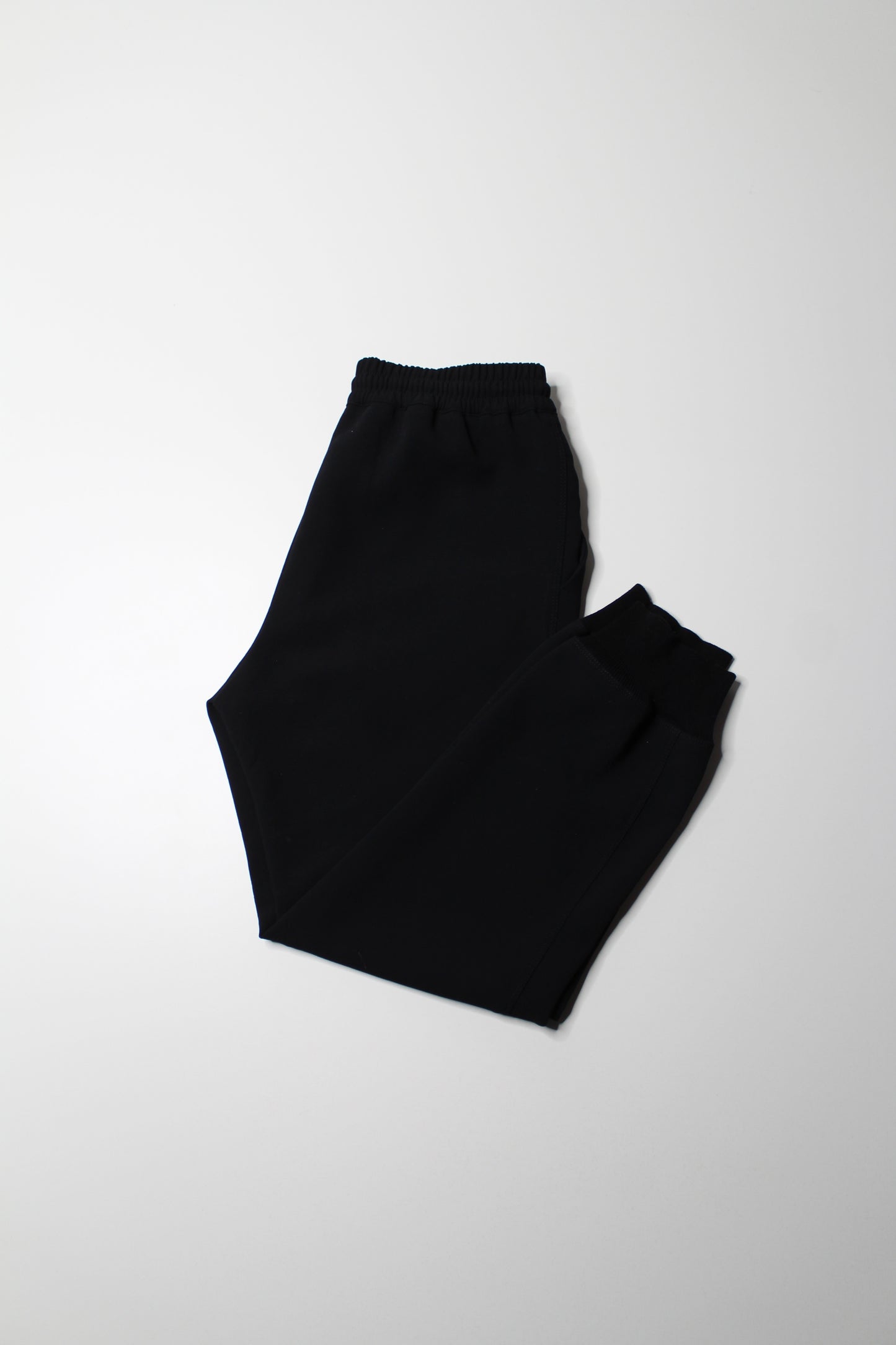 Aritzia Wilfred black 'Buffon' jogger, size small