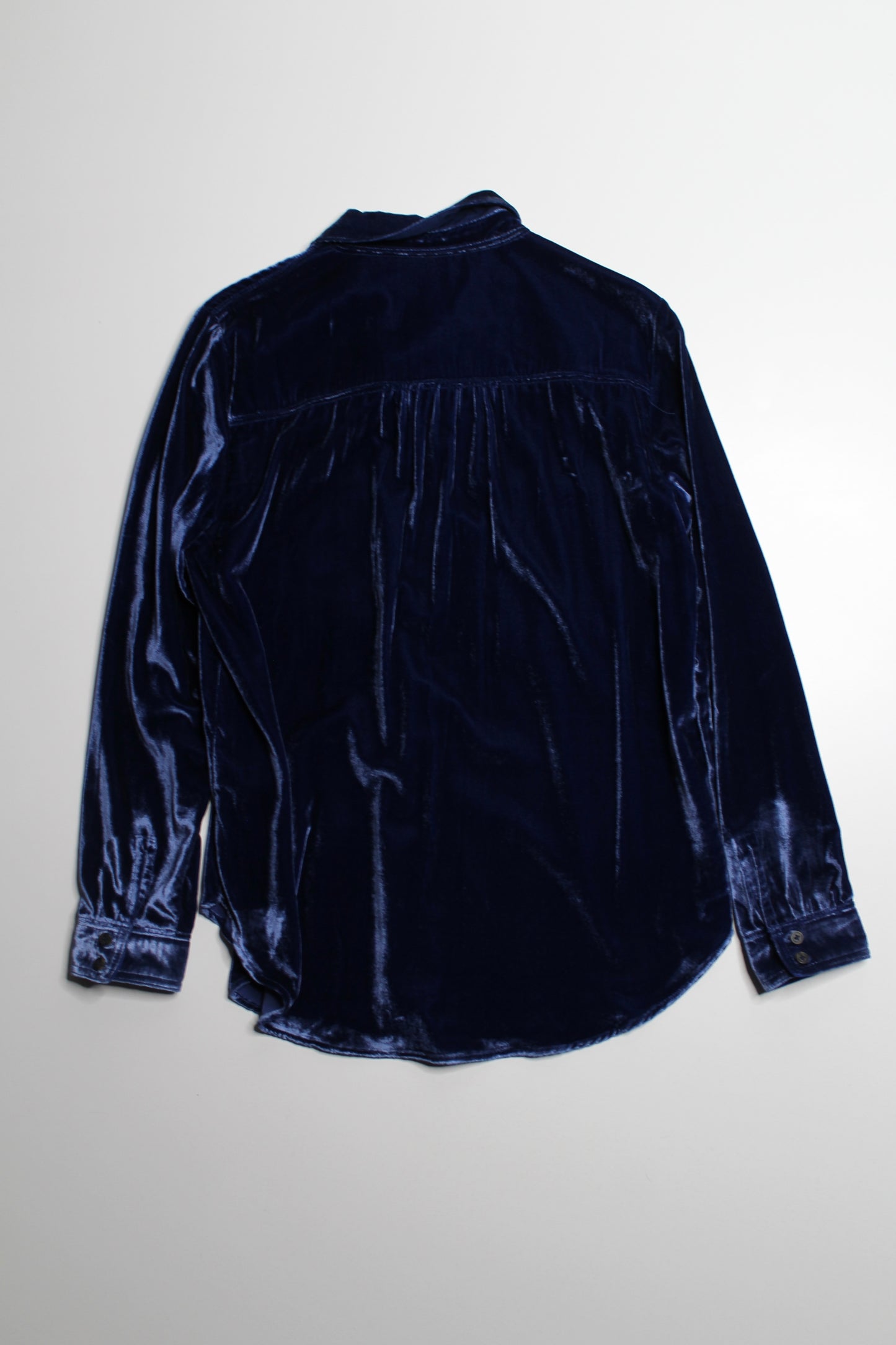 Anthropologie Pilcro dark blue velvet button down long sleeve, size small (was $40)