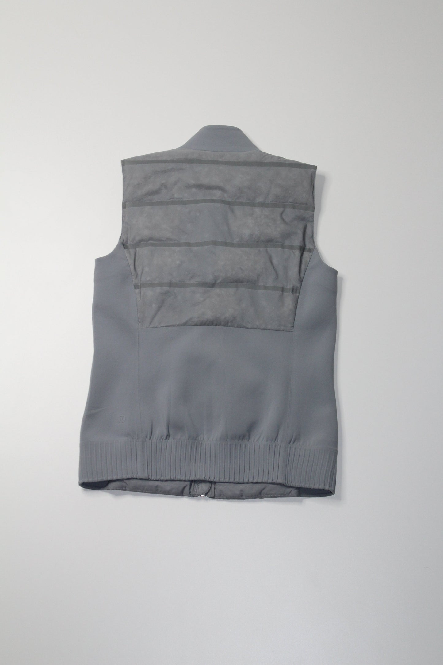 Lululemon light cast down and around vest, size 4