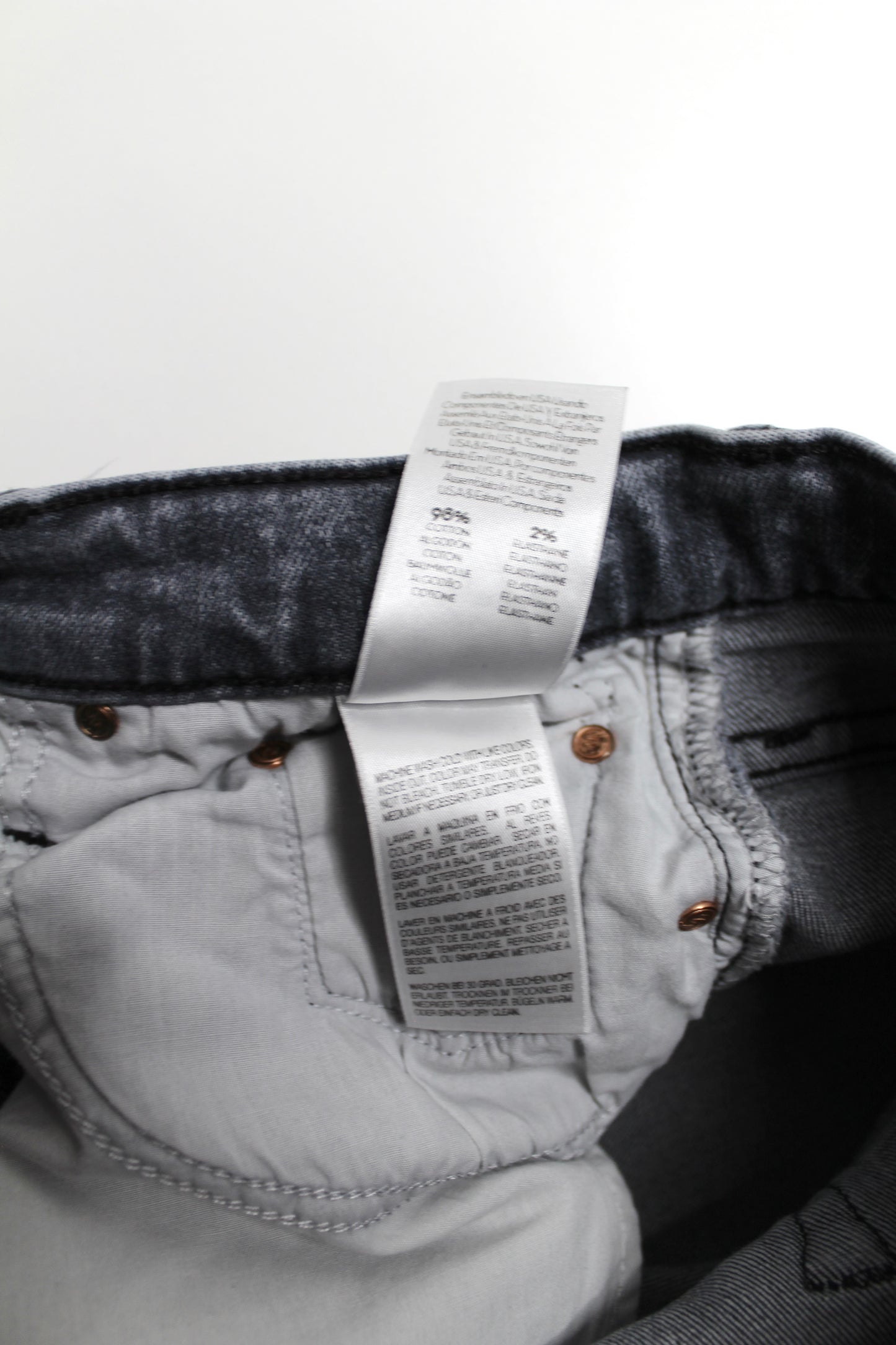Mother static ‘the tomcat ankle fray’ denim, size 27 (26”)
