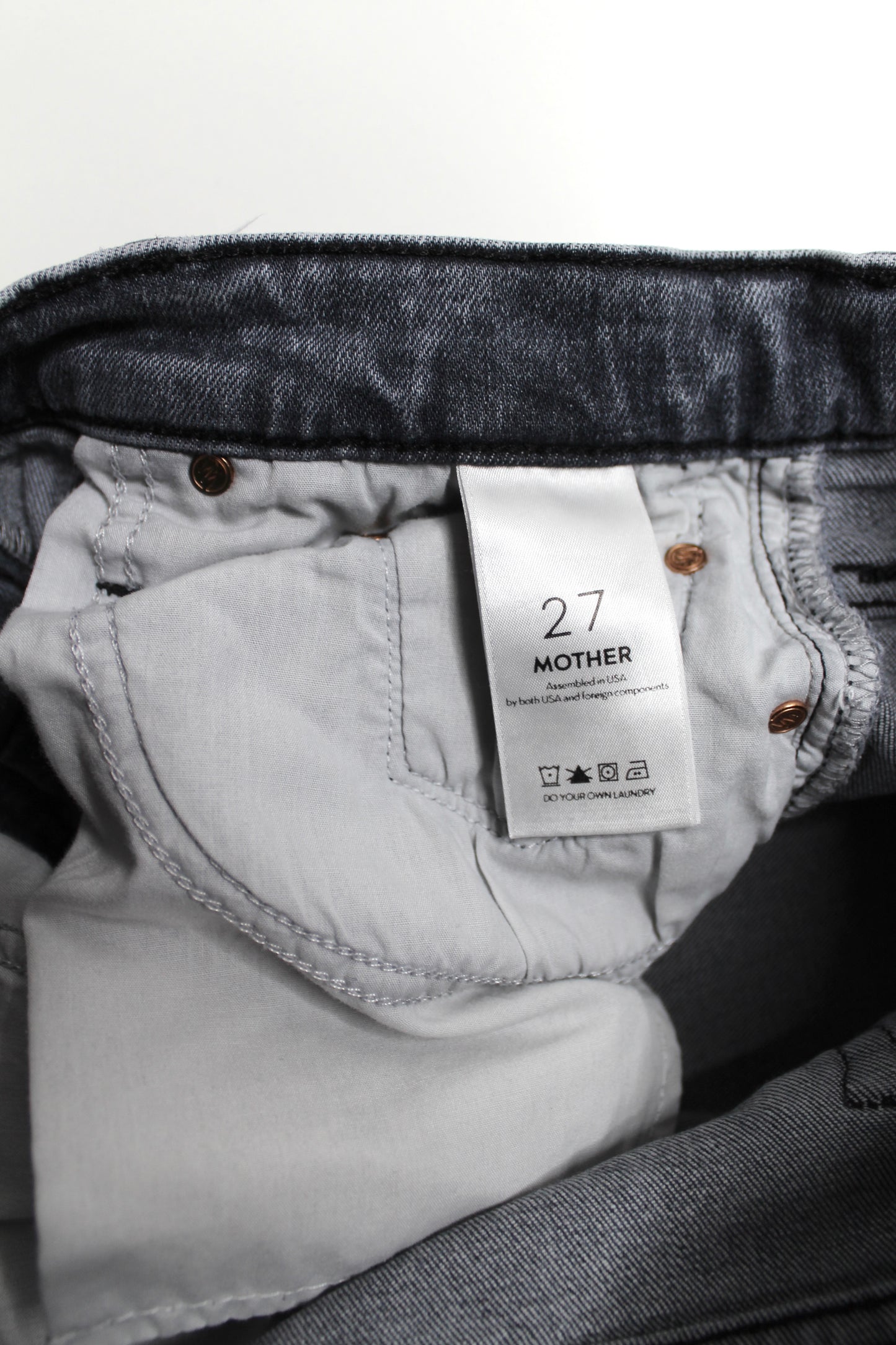 Mother static ‘the tomcat ankle fray’ denim, size 27 (26”)