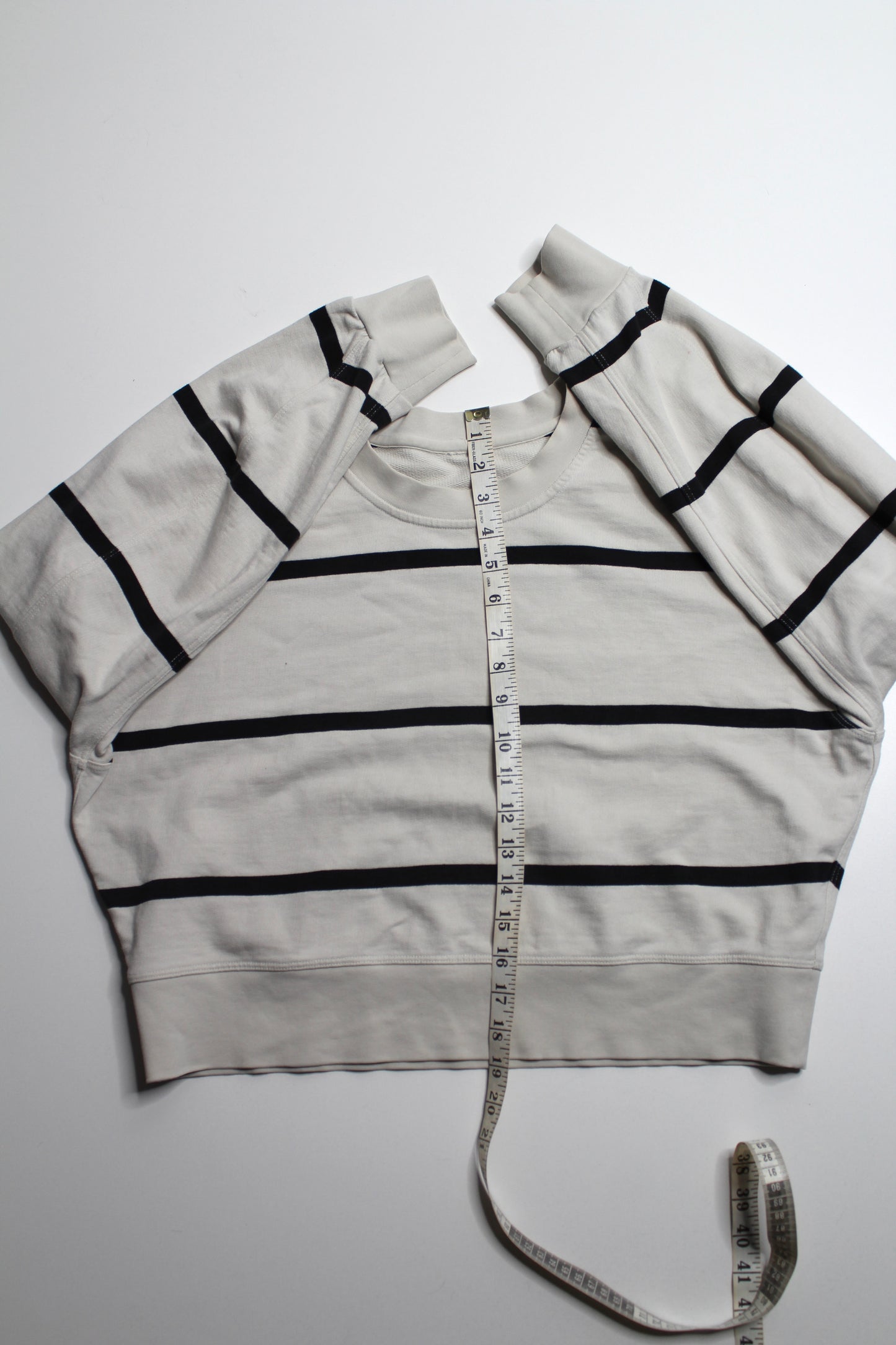 Lululemon bone striped ‘perfectly oversized cropped crew’ sweater, size 6