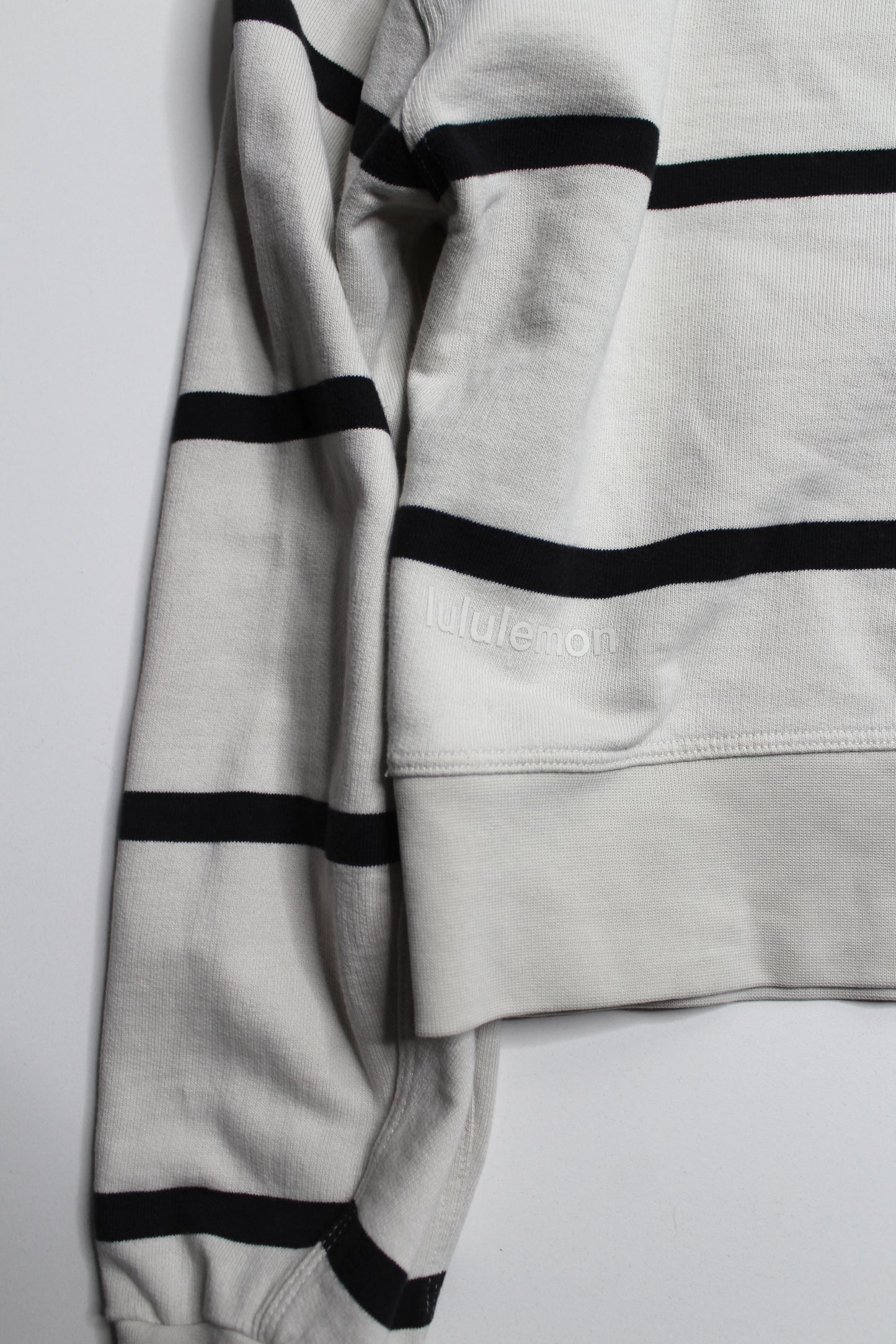 Lululemon bone striped ‘perfectly oversized cropped crew’ sweater, size 6