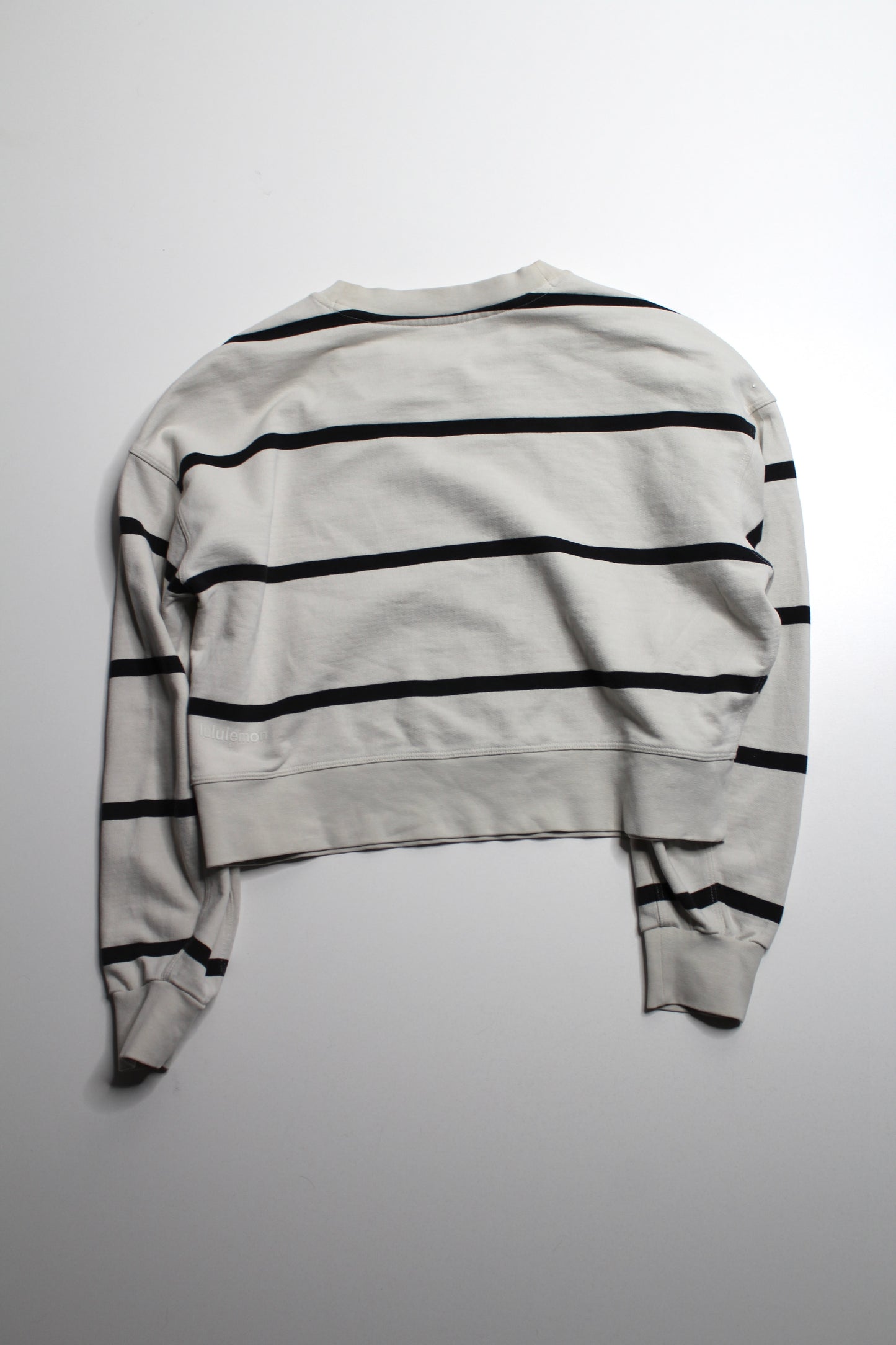 Lululemon bone striped ‘perfectly oversized cropped crew’ sweater, size 6