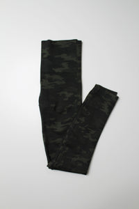 Spanx green camo seamless leggings, size small (price reduced: was $20)
